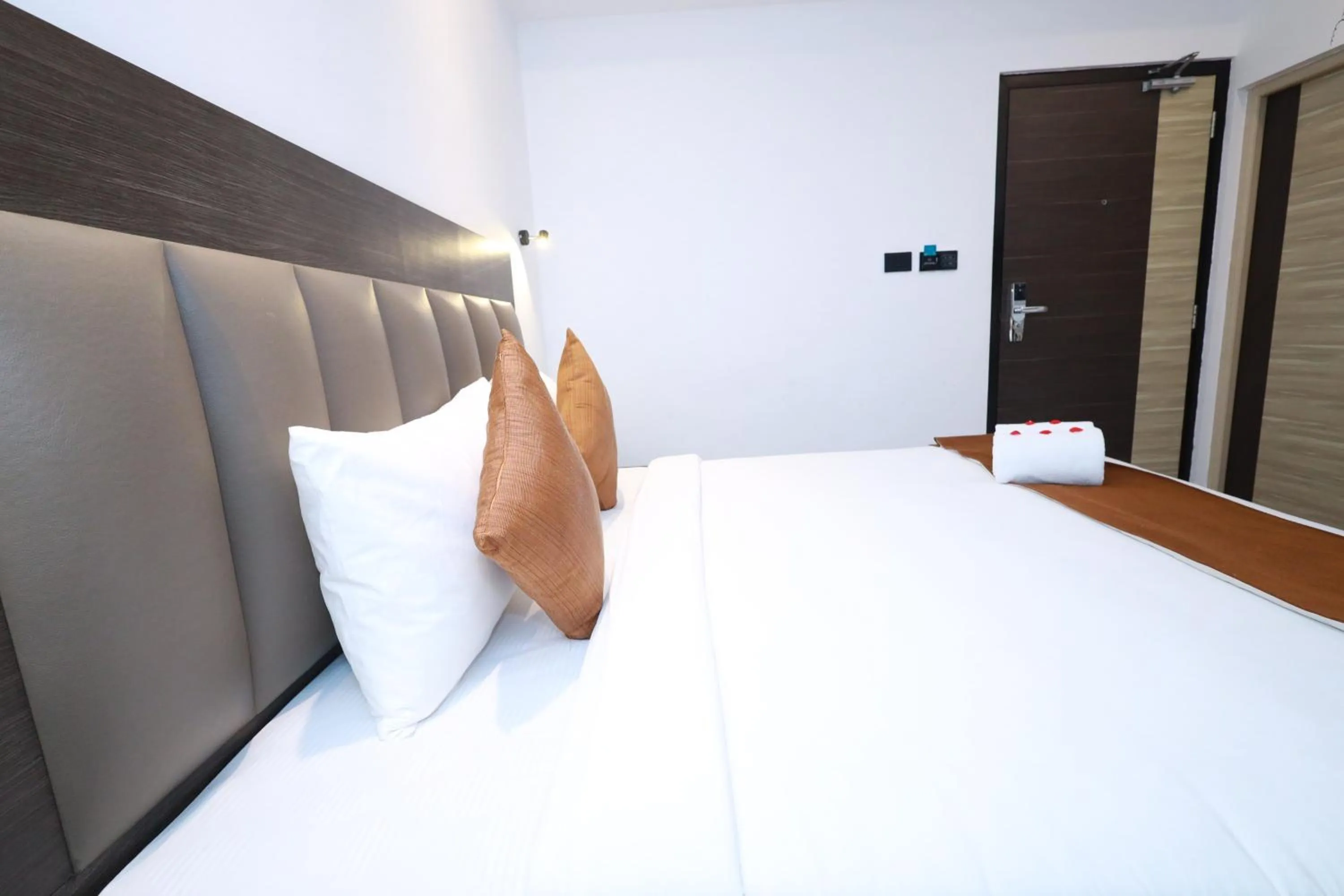 Bed in Goodland Elegance