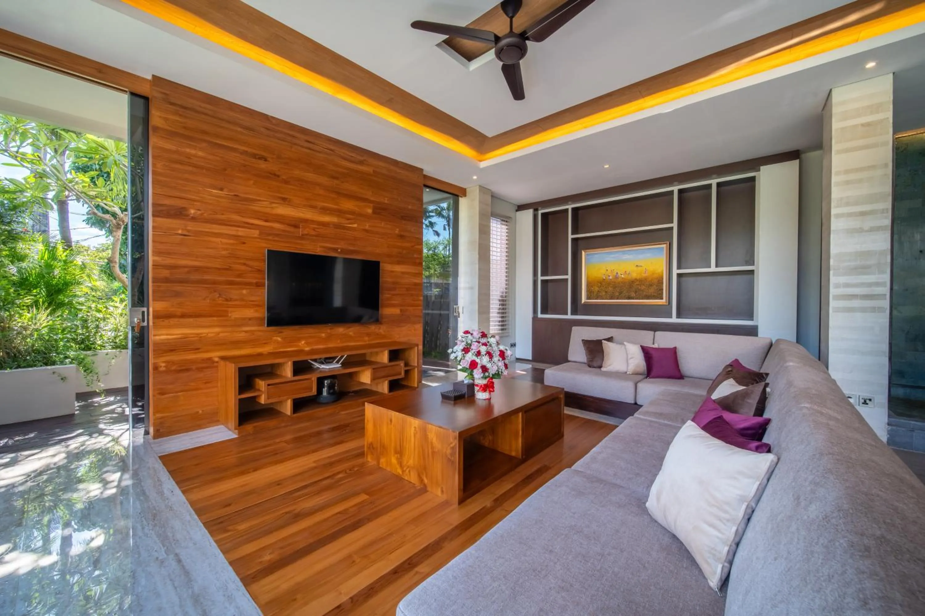 Communal lounge/ TV room in The Amarta Villa