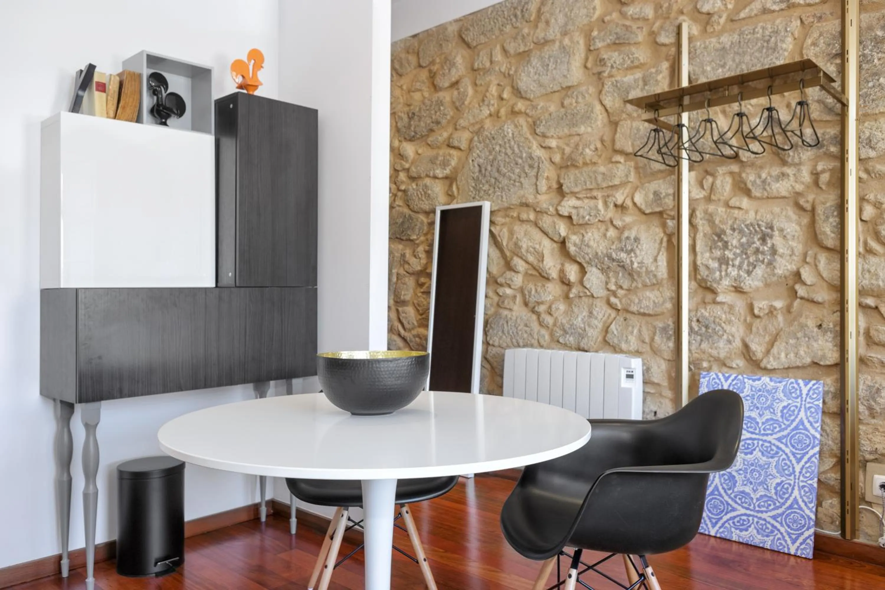 Dining area in Oporto Chic & Cozy Studio Apartments