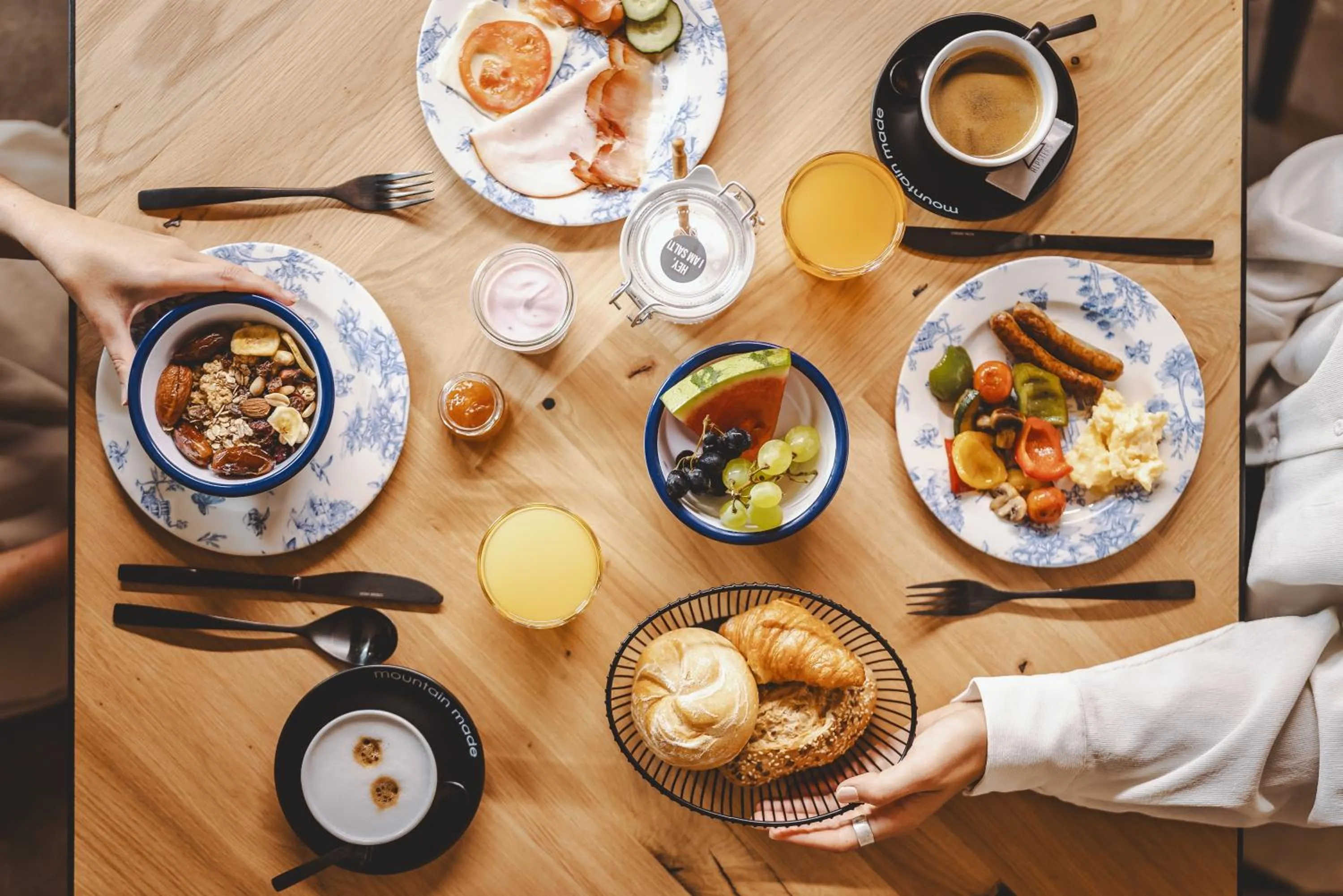 Breakfast in The House Zell am See