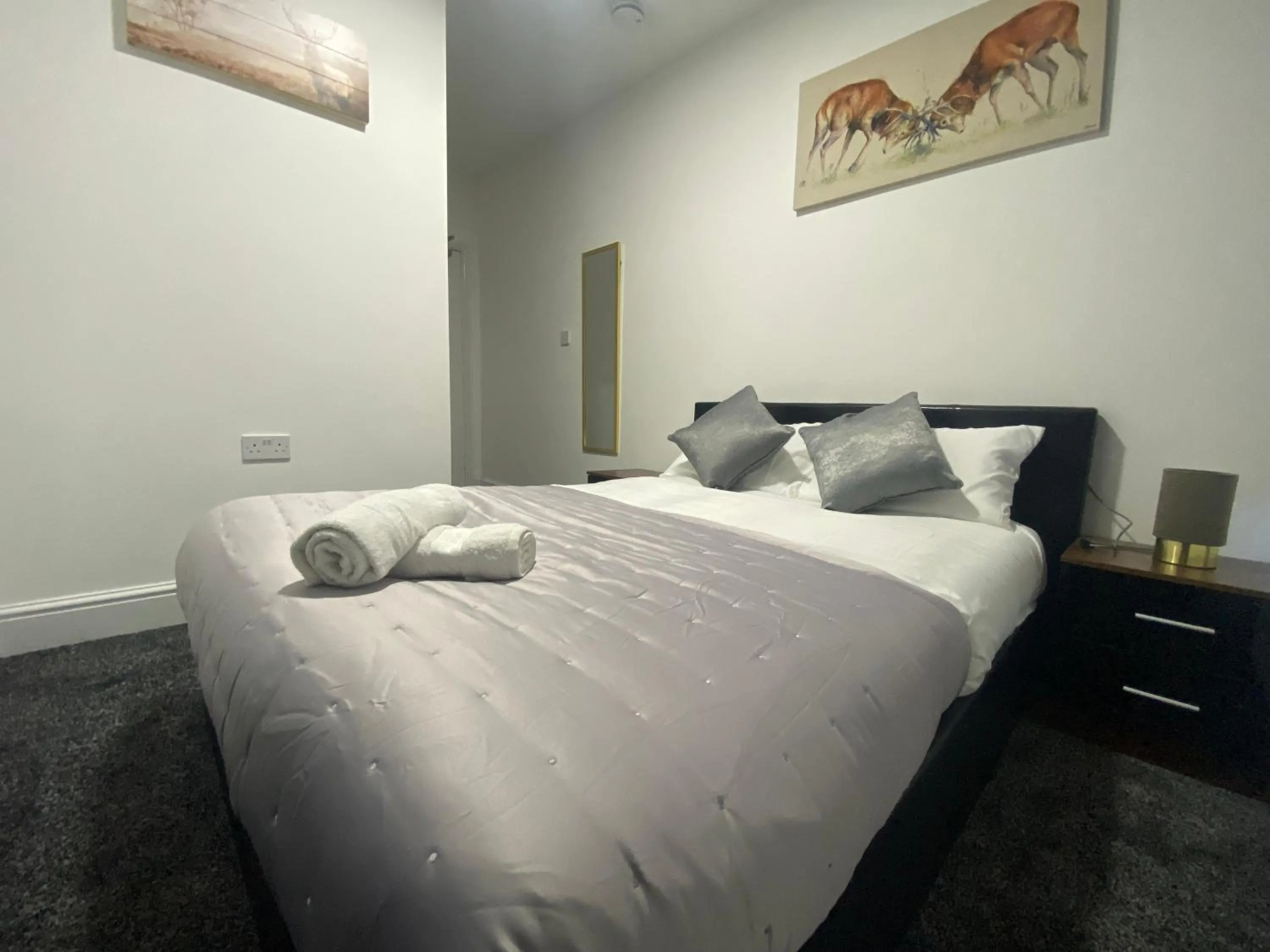 Photo of the whole room, Bed in Hotel Royal