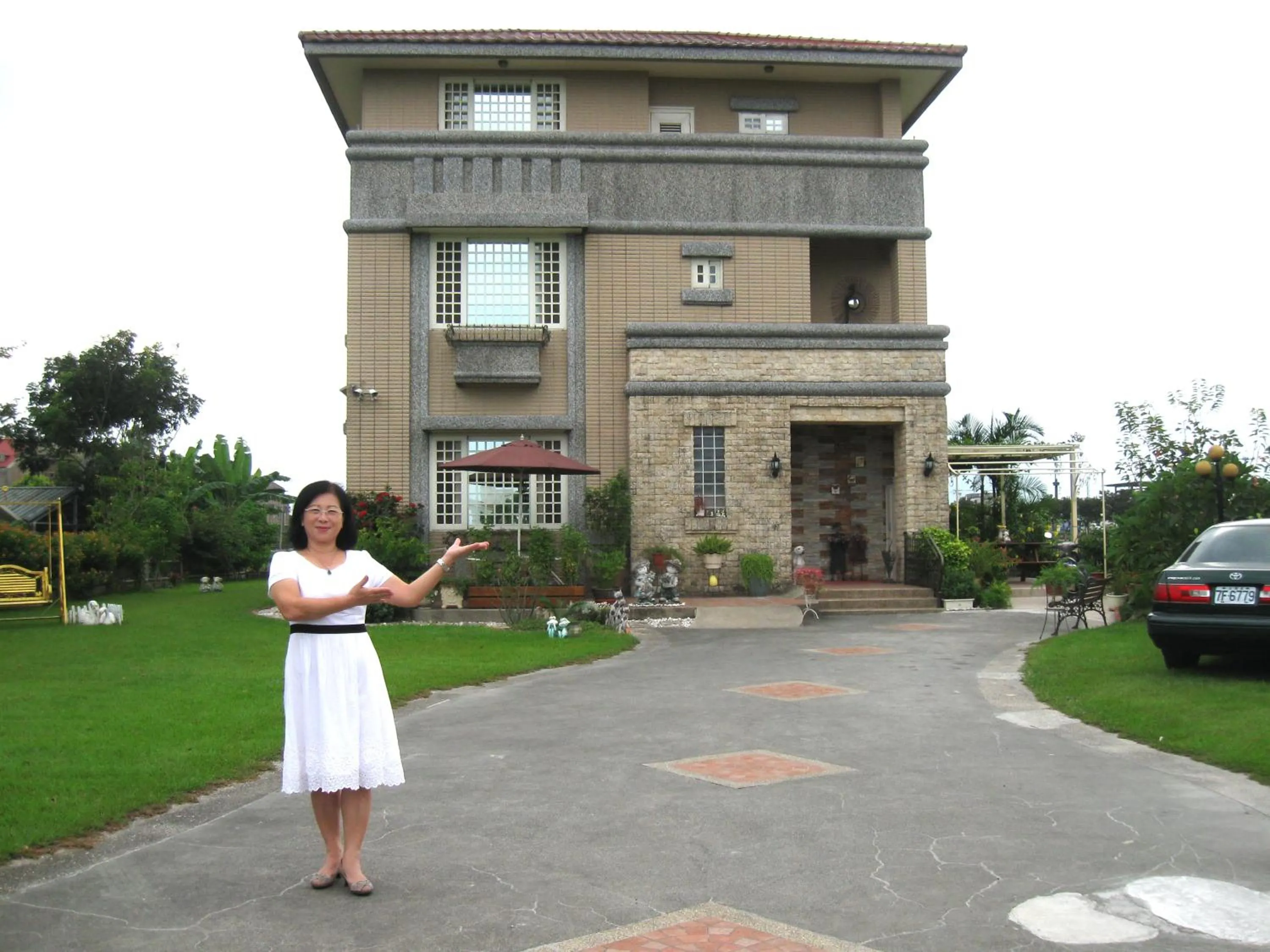 Staff in Evergreen Garden House