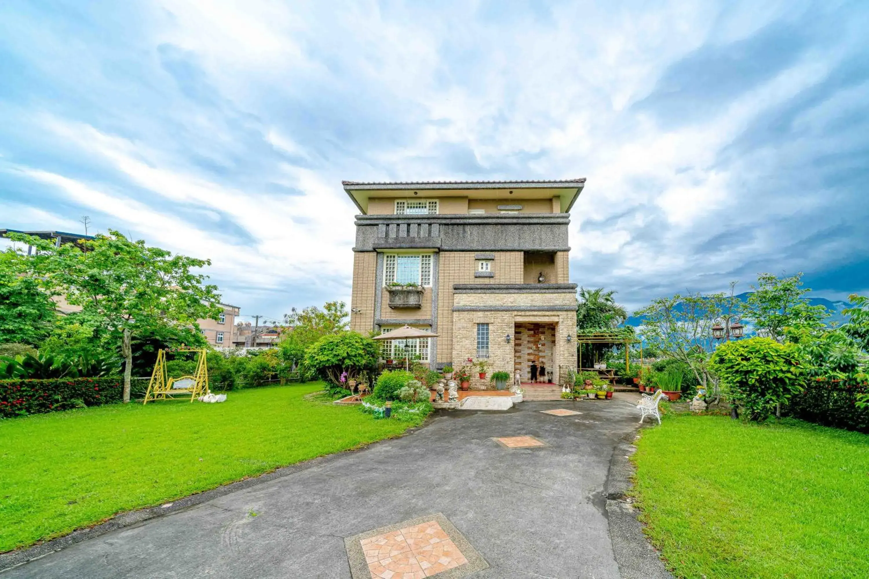 Evergreen Garden House Evergreen Garden House