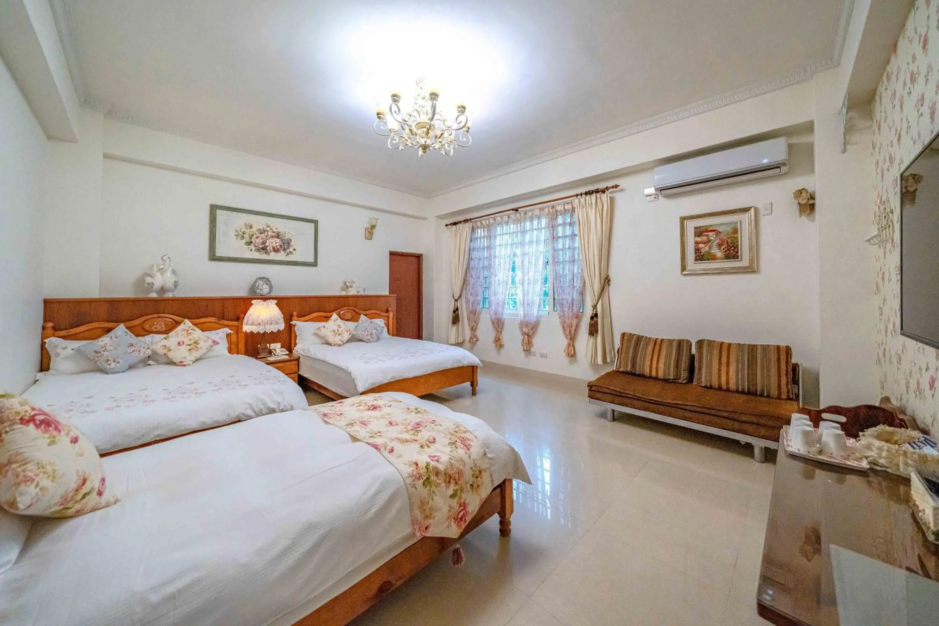 People, Bed in Evergreen Garden House