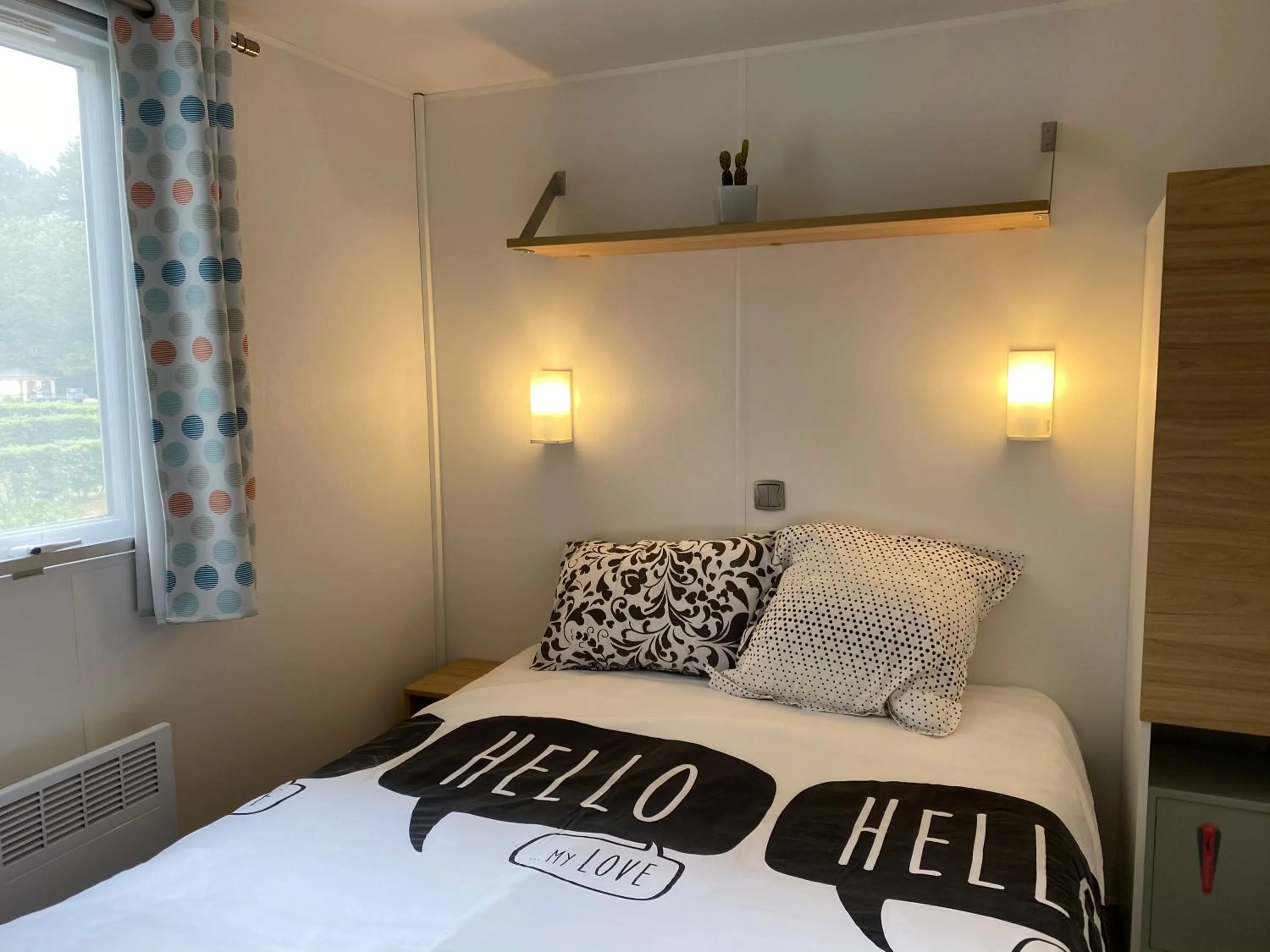 Bed in Vakantiepark Breebos