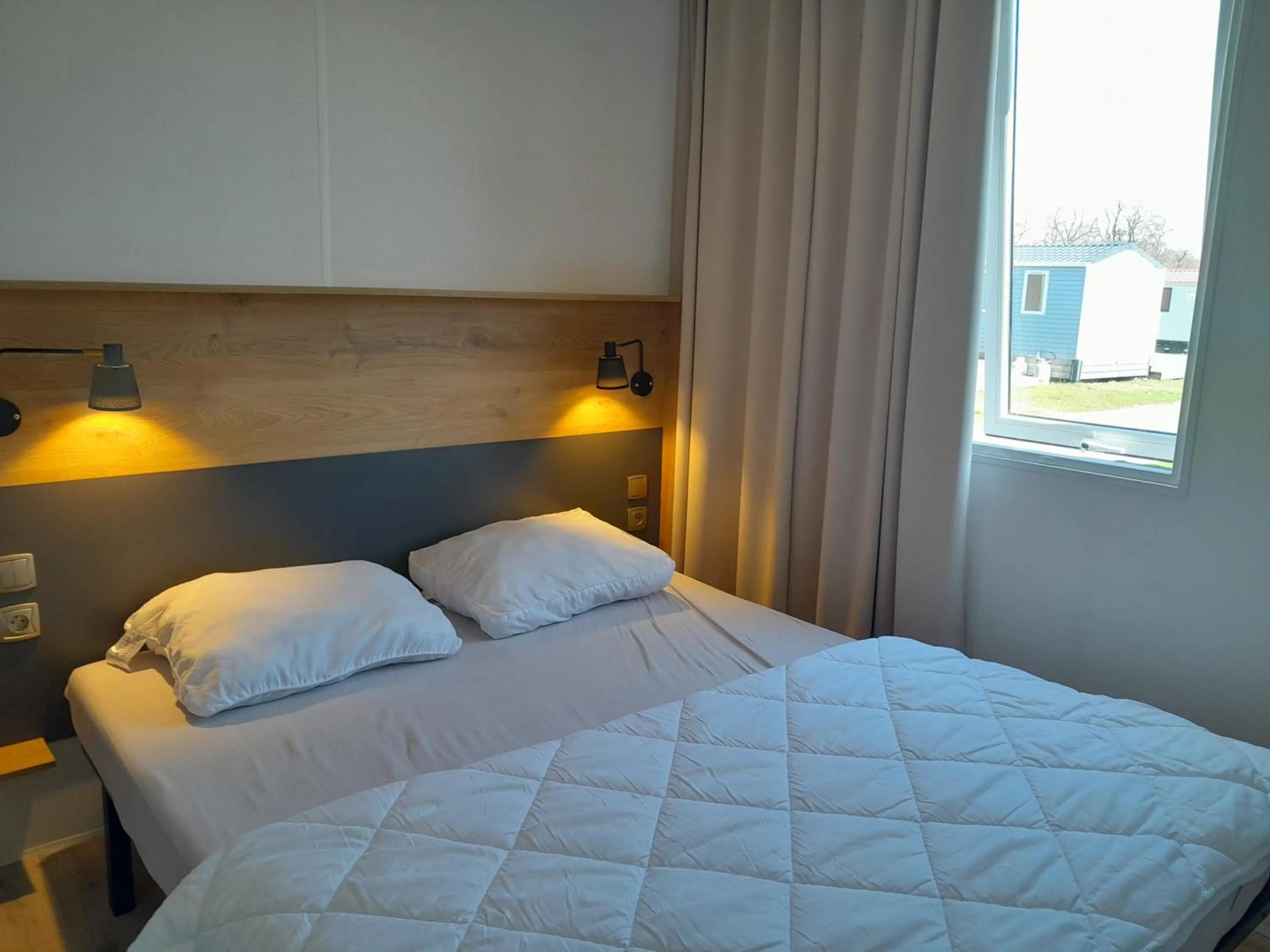 Bed in Vakantiepark Breebos