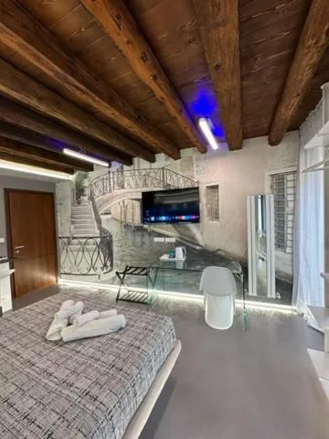 Bed in City Fun