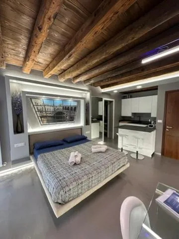 Bed in City Fun