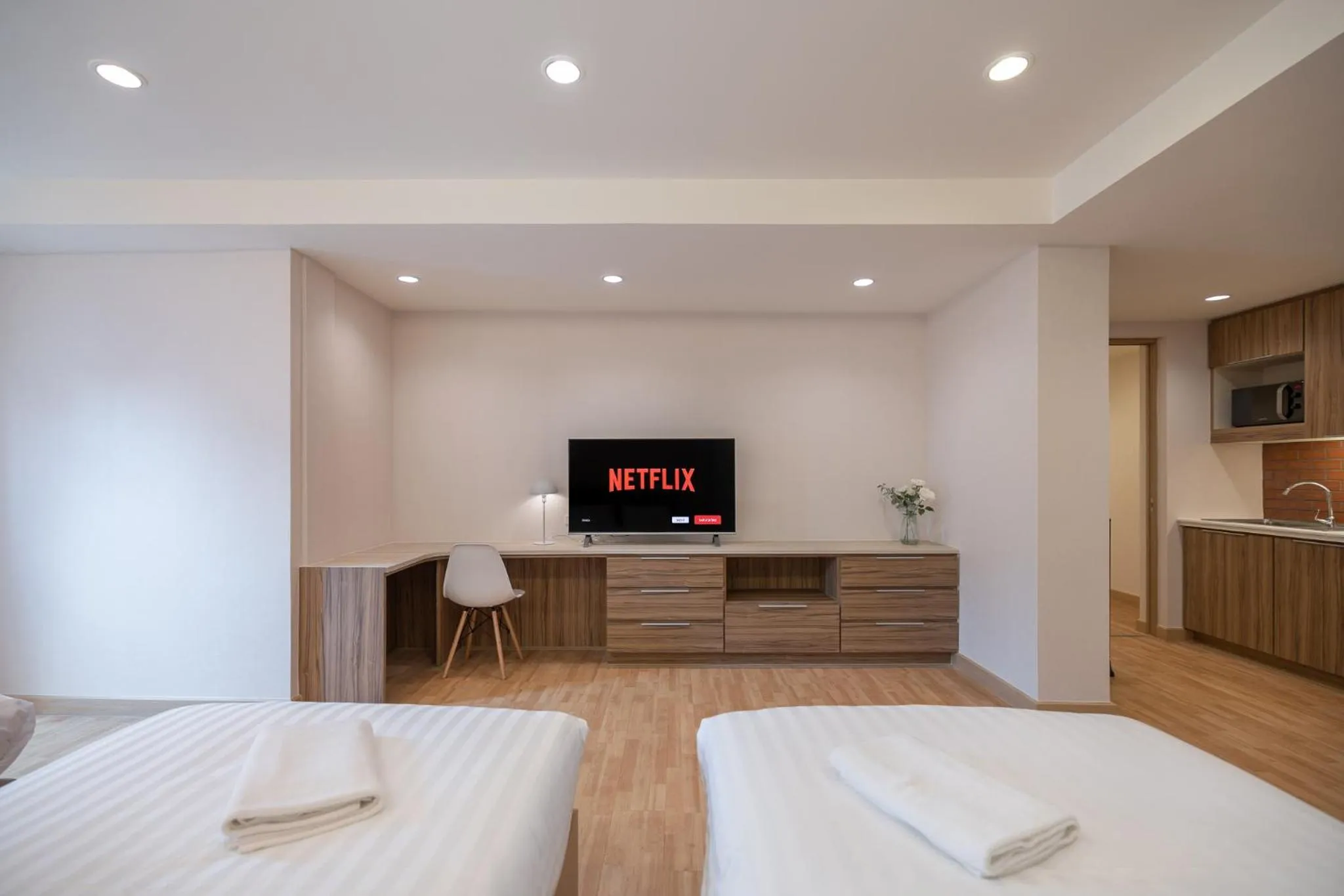 Photo of the whole room, Bed in Exoresidence The Heart of Chinatown