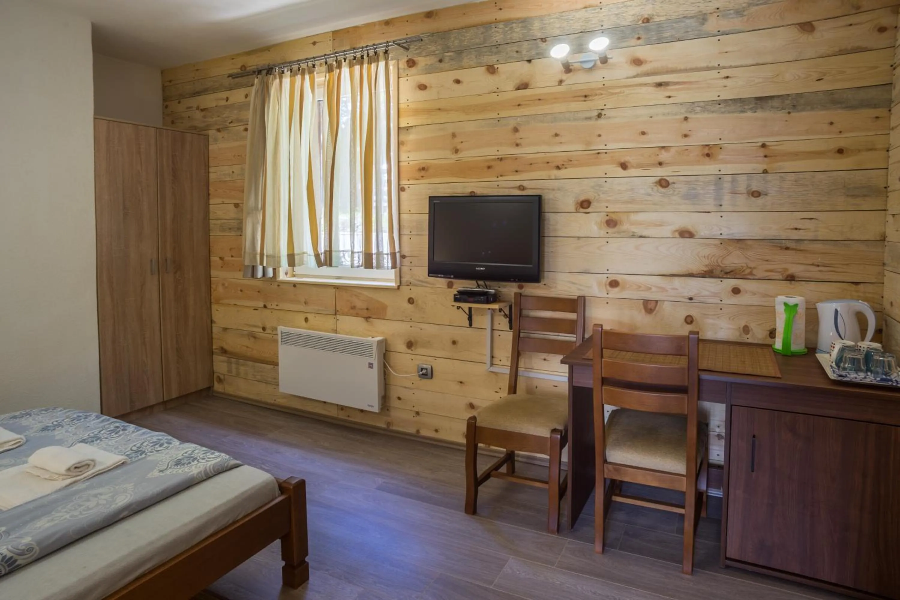 TV and multimedia, Bed in Apartments Peaks