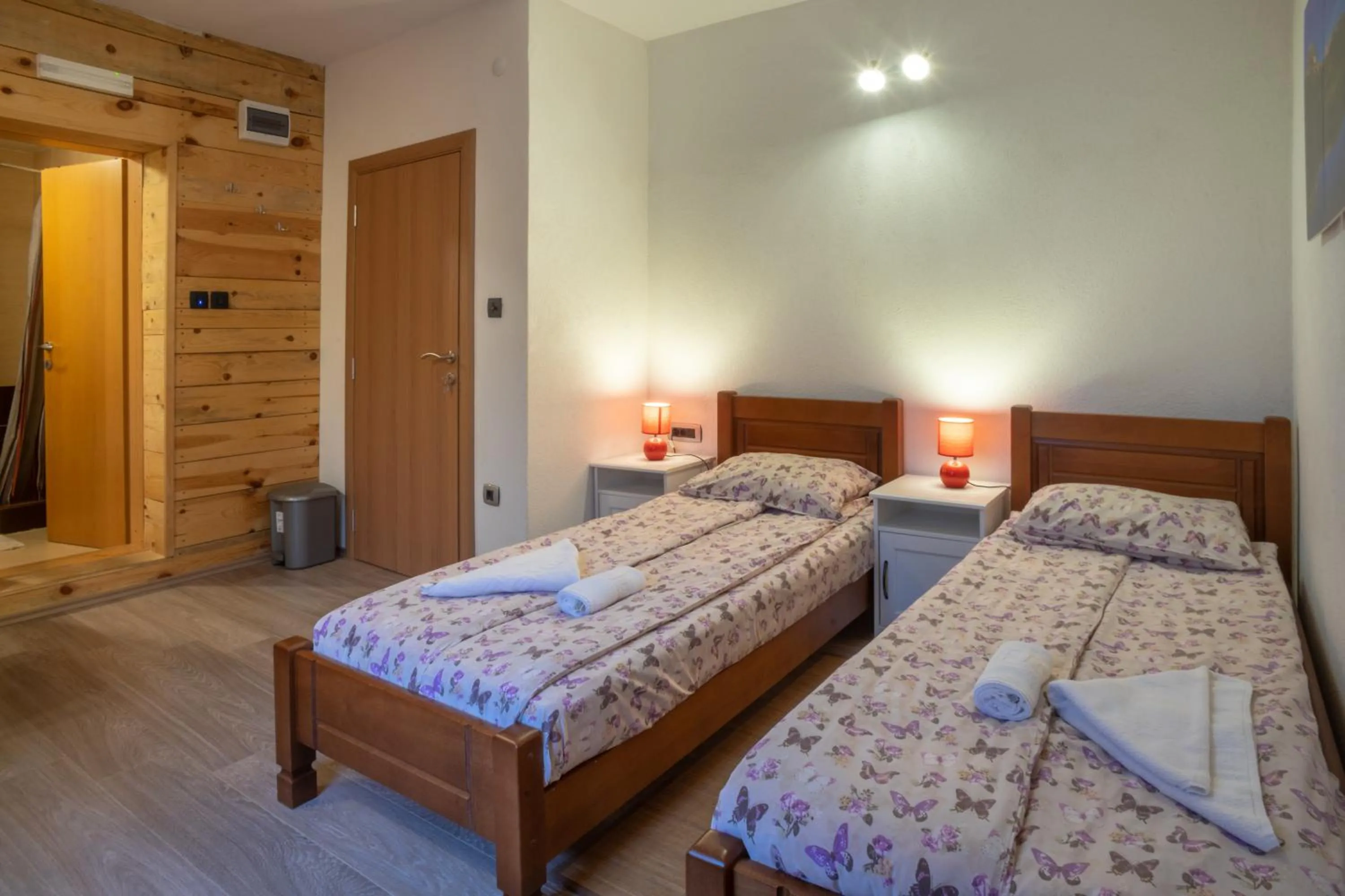 Bed in Apartments Peaks