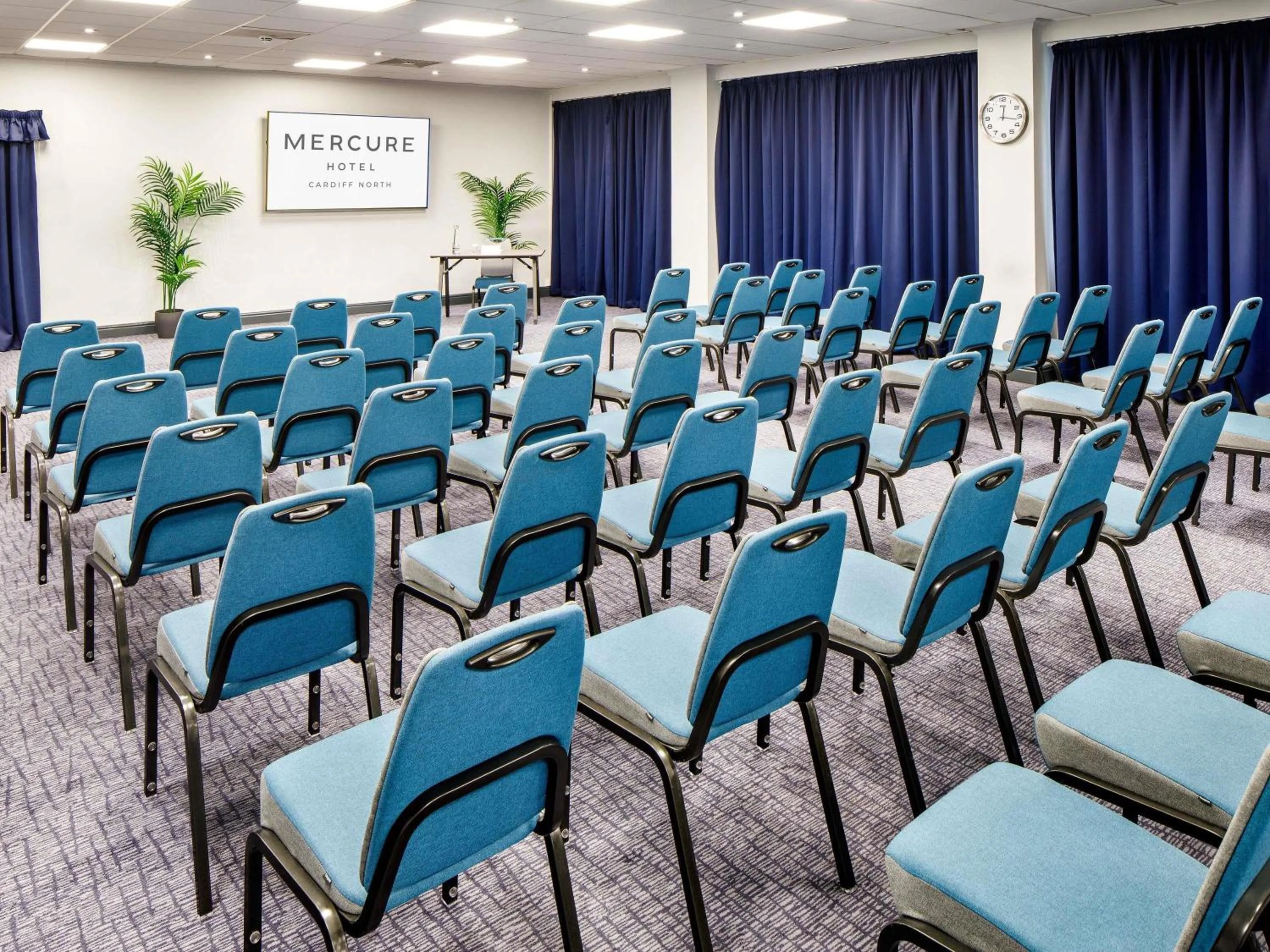 Meeting/conference room in Mercure Cardiff North Hotel
