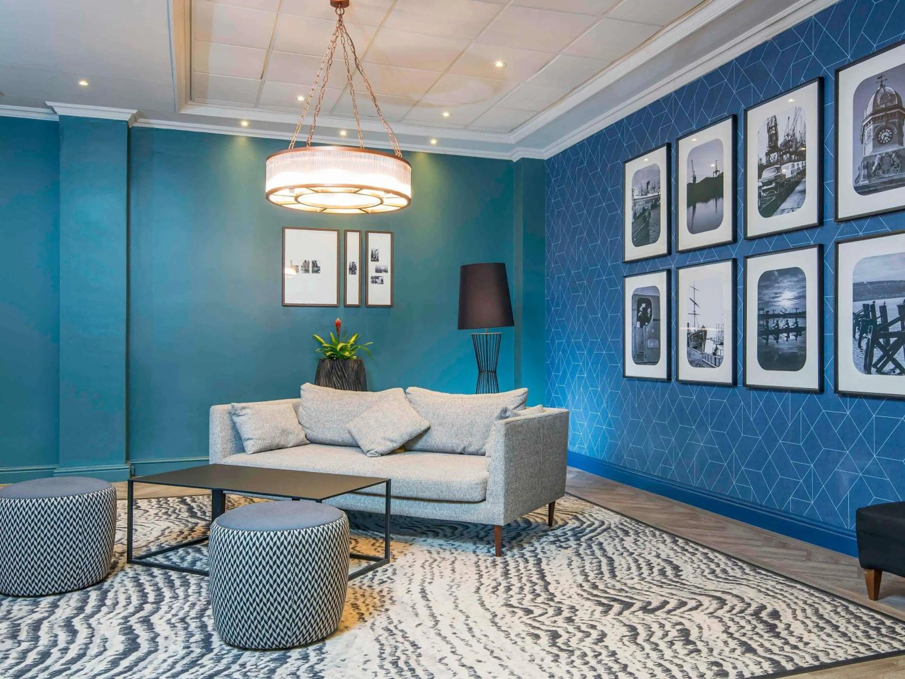 Property building in Mercure Cardiff North Hotel