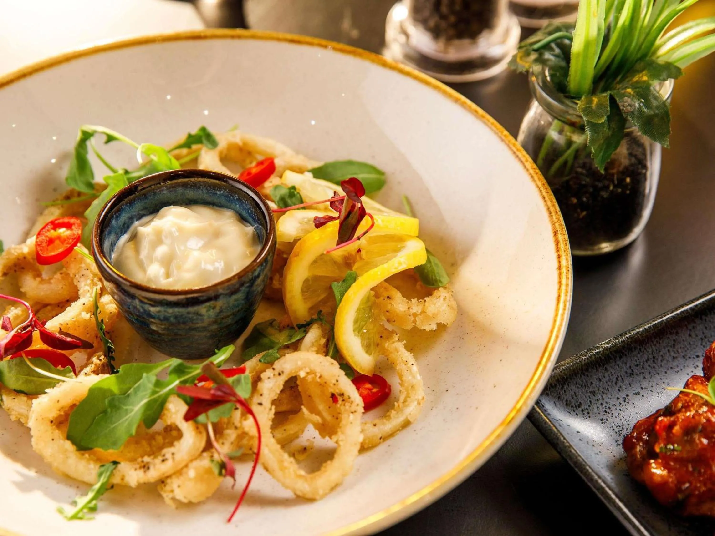 Restaurant/places to eat in Mercure Cardiff North Hotel