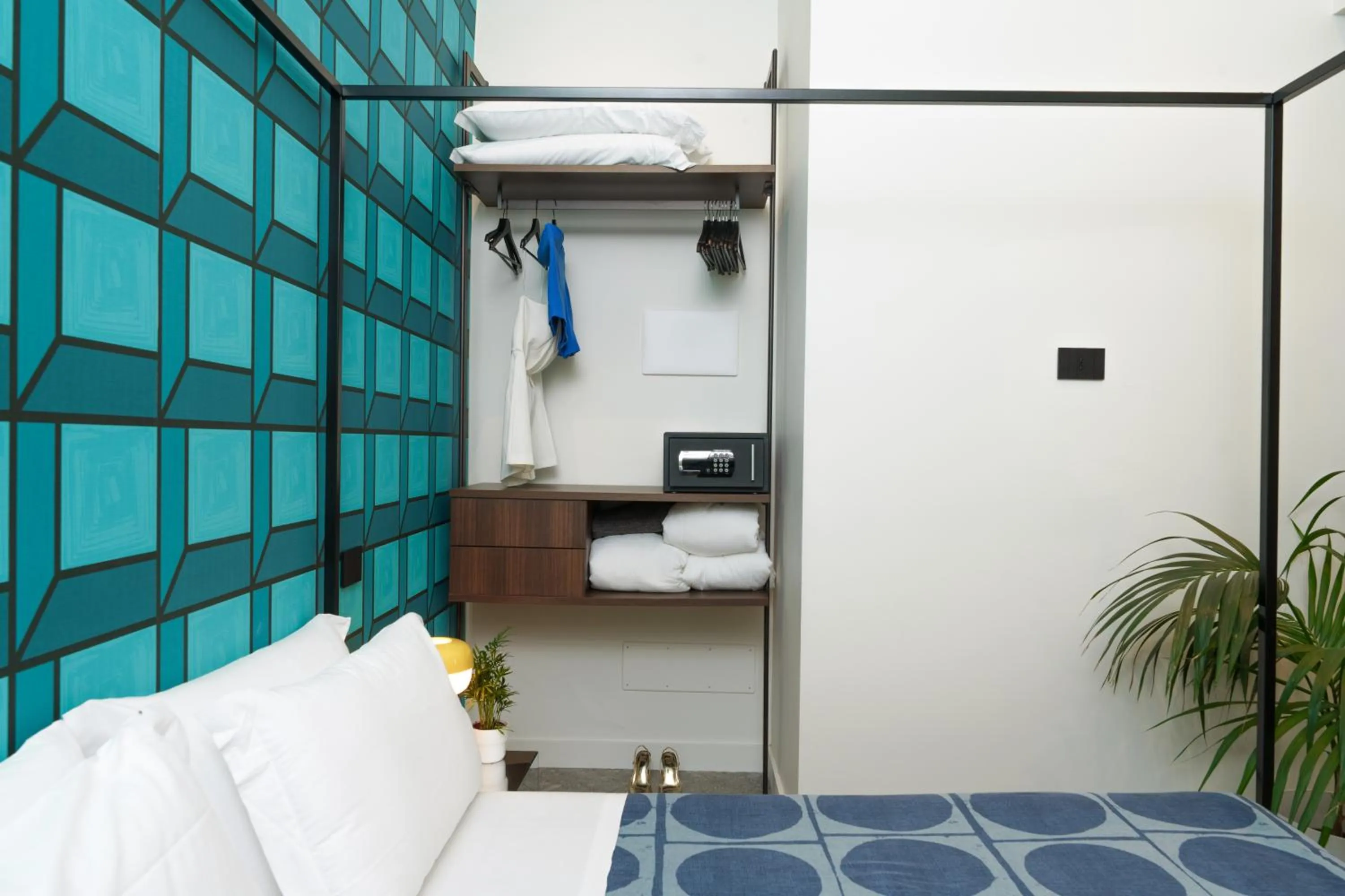 Bed in 1912 Relais - Sorrento Coast