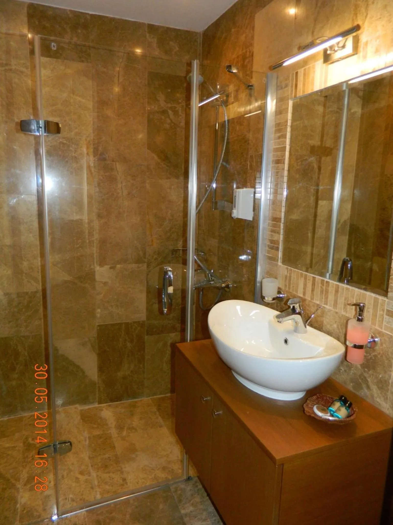 Bathroom in Liona Hotel & SPA