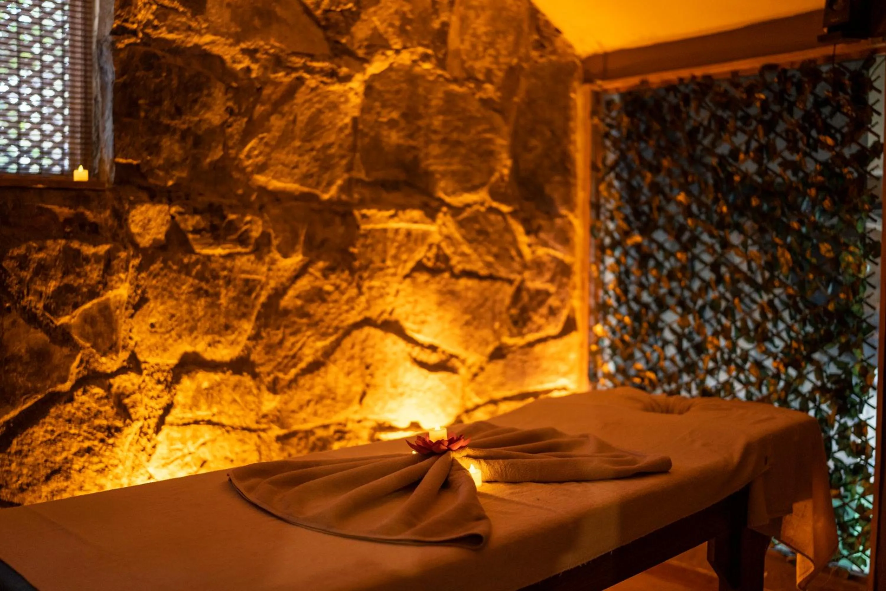 Massage, Bed in Liona Hotel & SPA