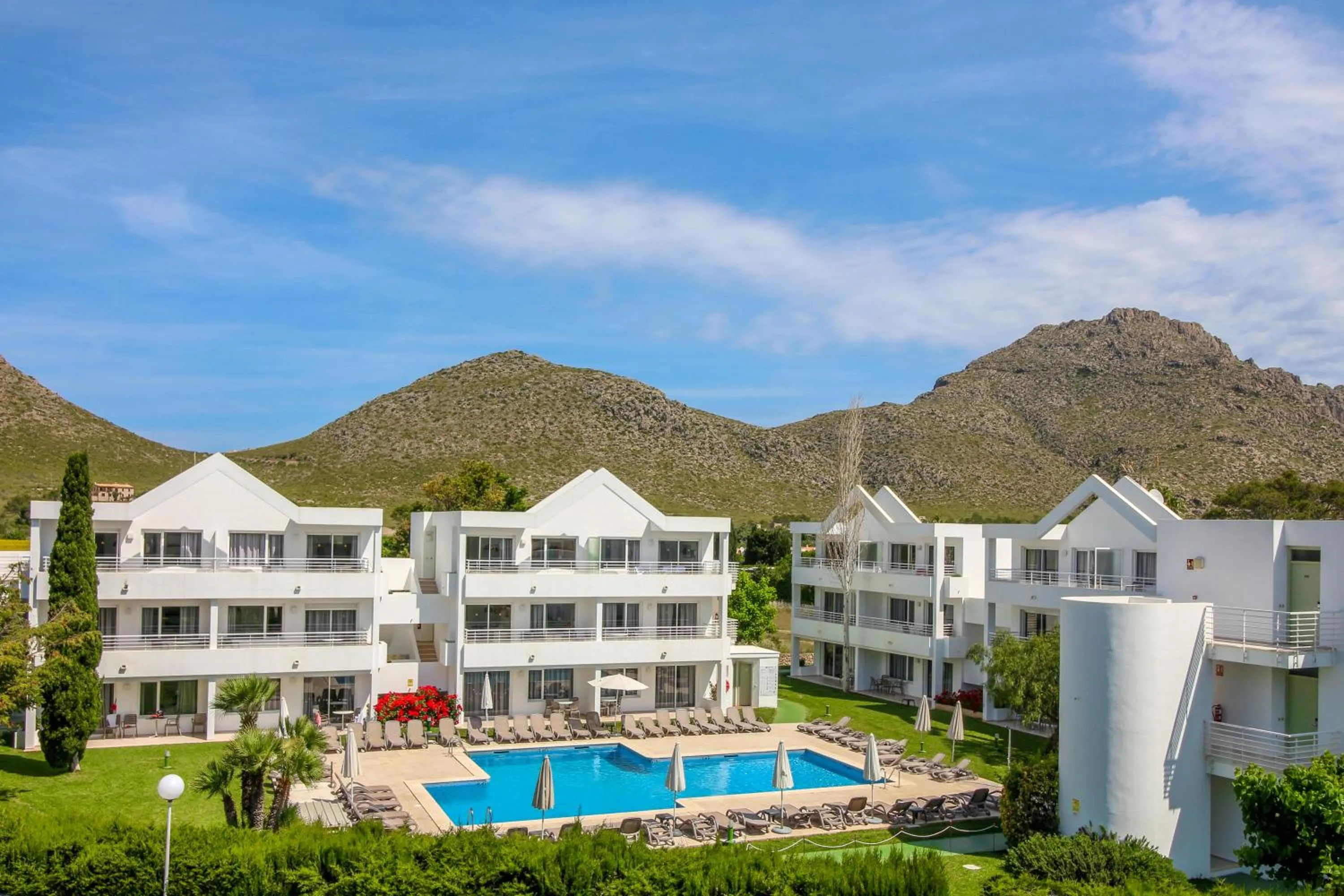 Property building in Duvabitat Apartments