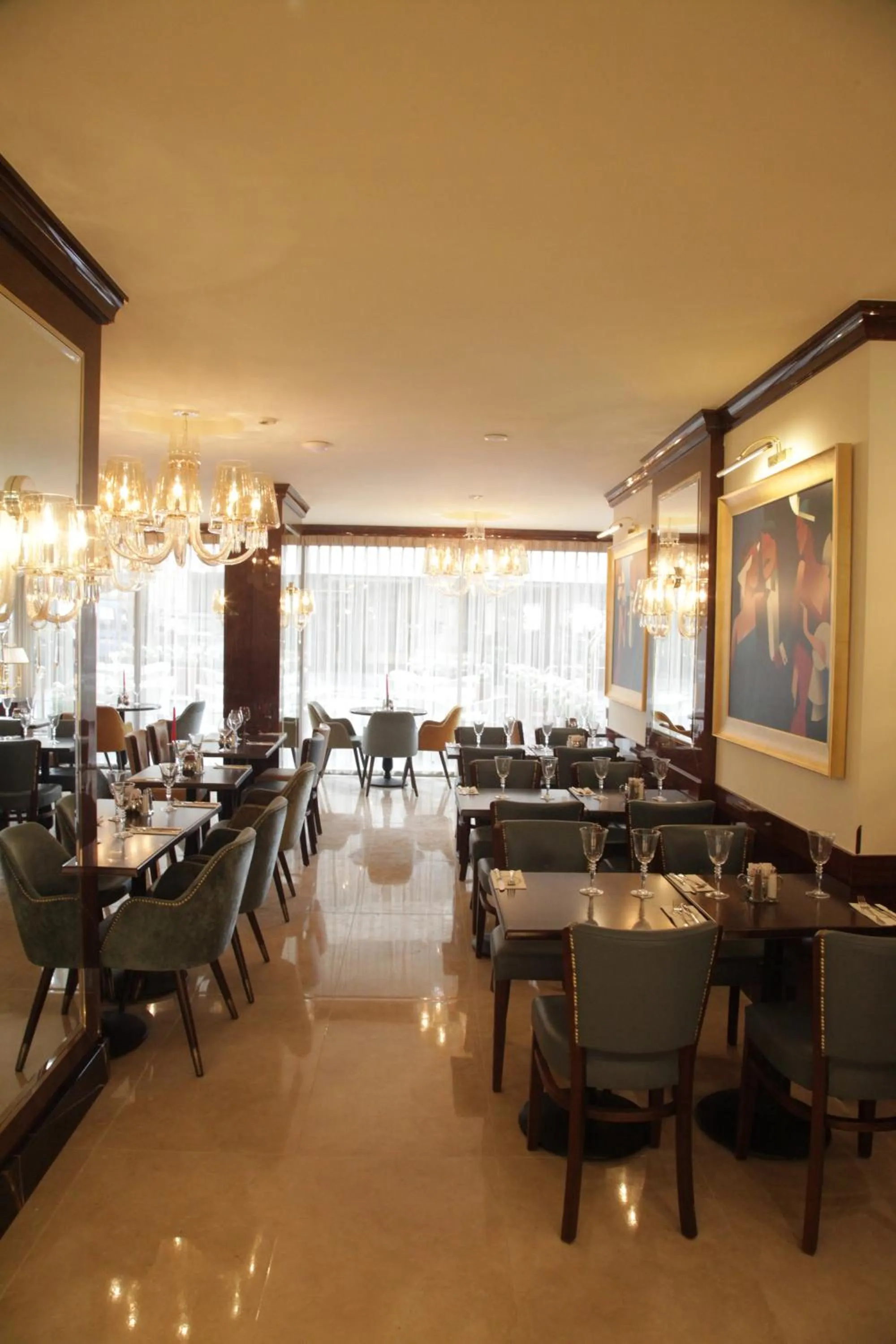 Restaurant/places to eat in Grand Concerto Hotel