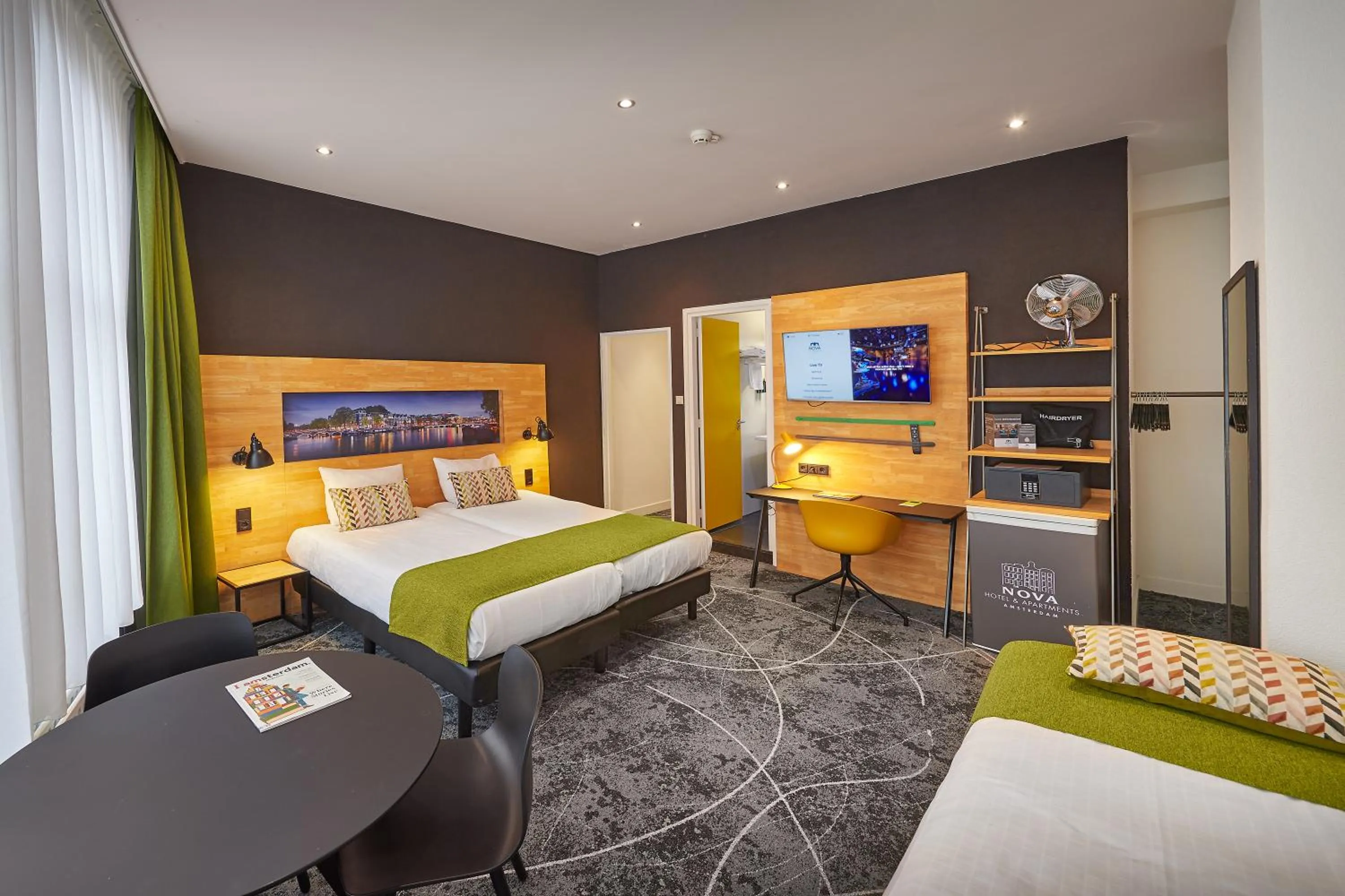 Photo of the whole room, Bed in Nova Hotel