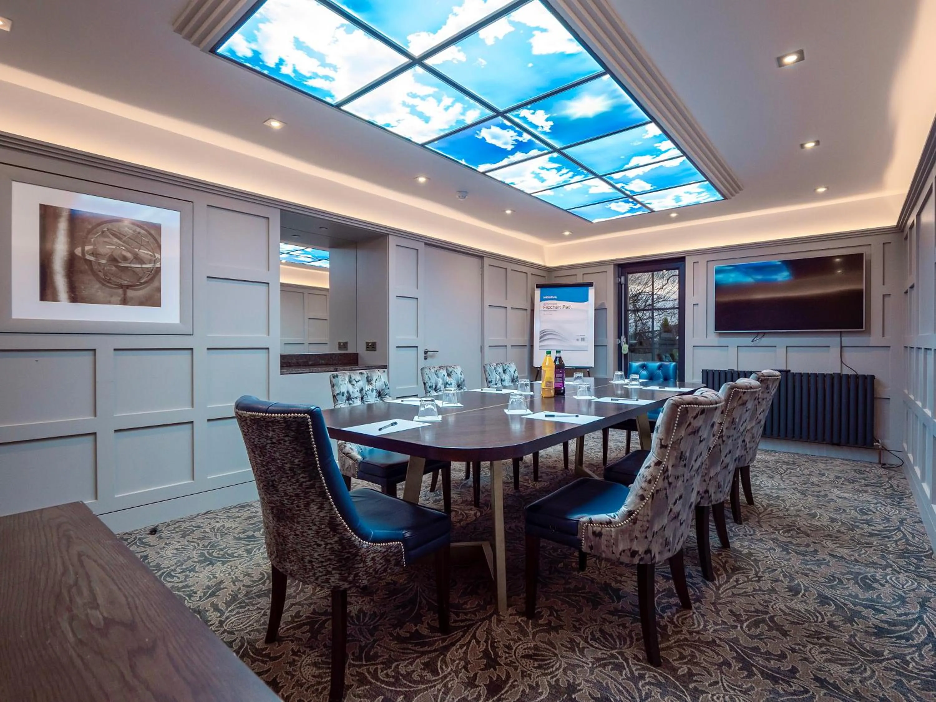 TV and multimedia in The Fenwick Hotel