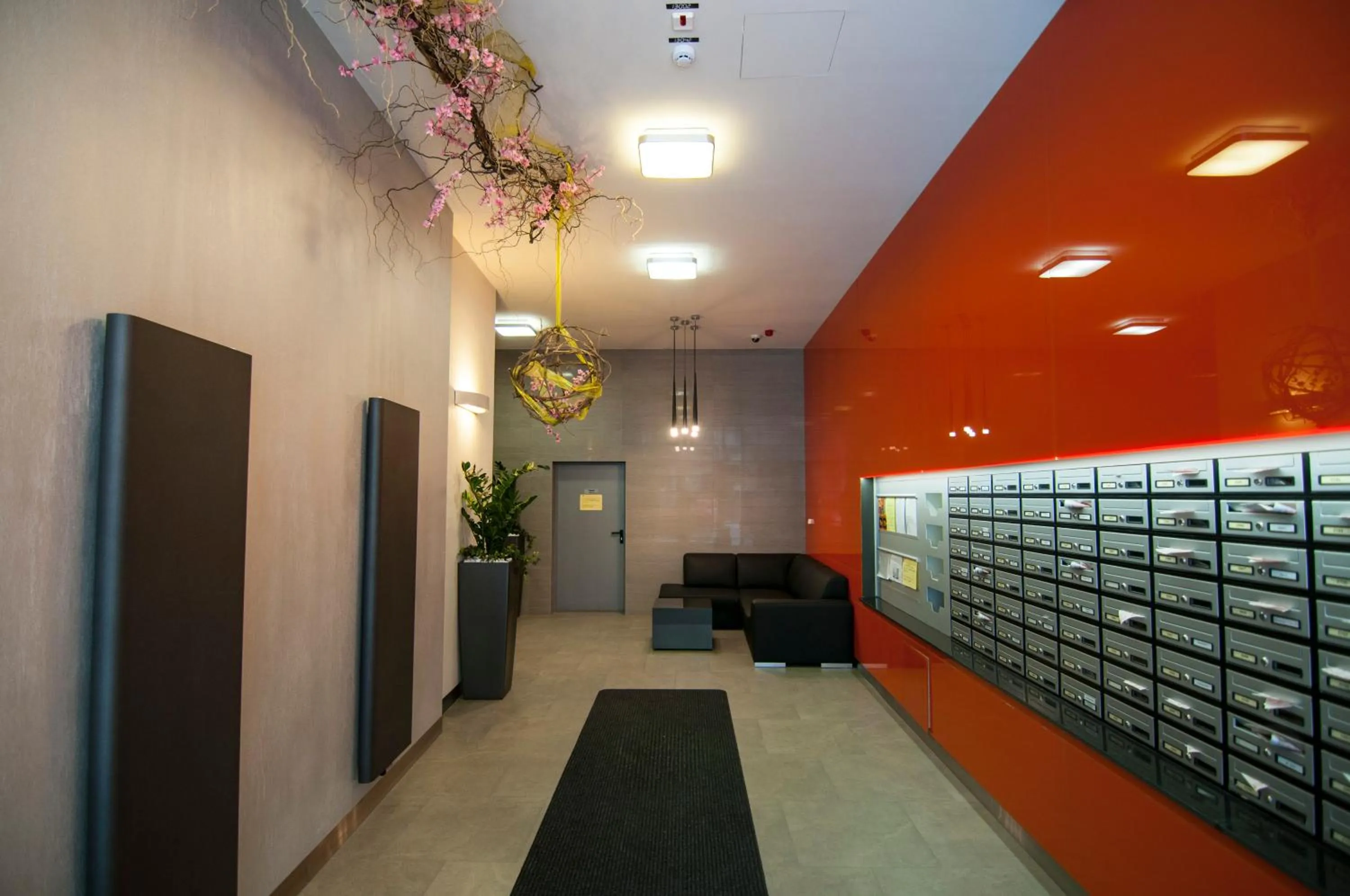 Facade/entrance in Corvin Center Suites