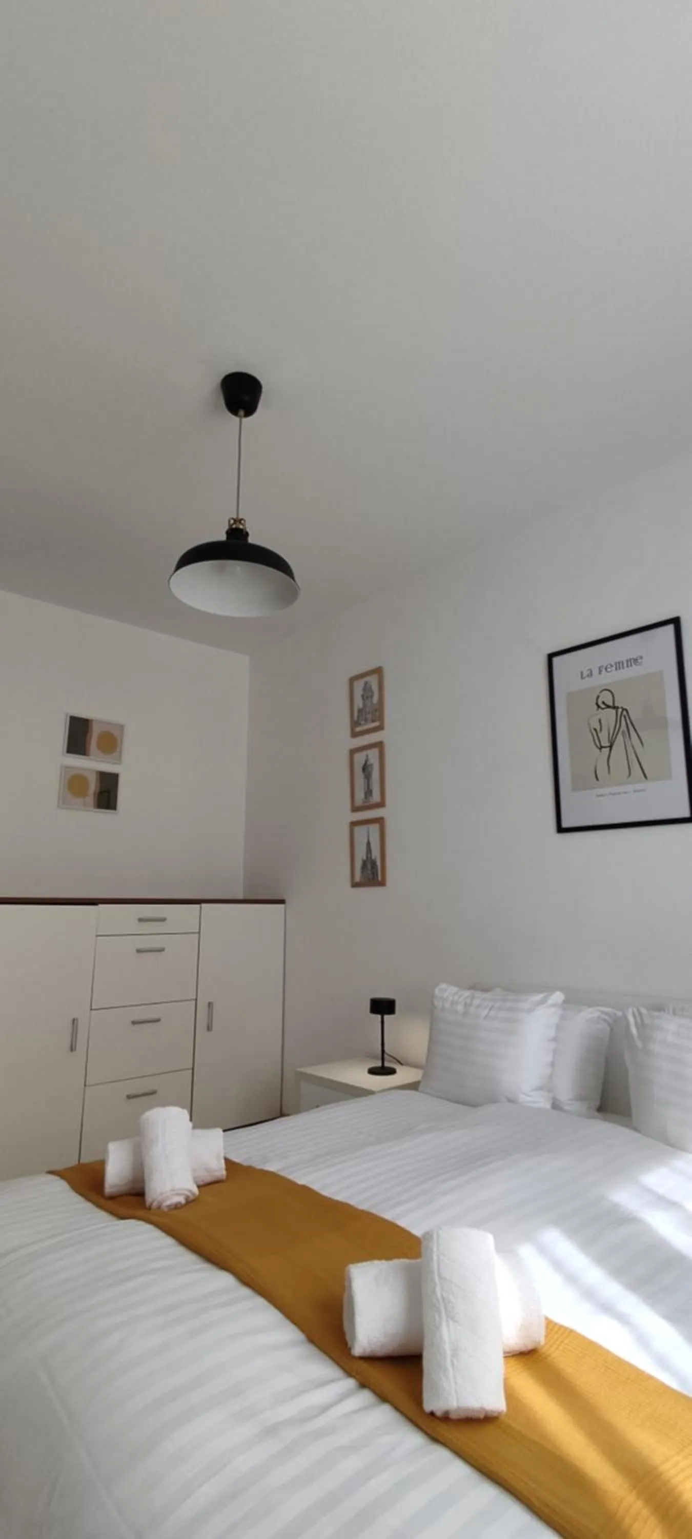 Bedroom, Bed in Corvin Center Suites