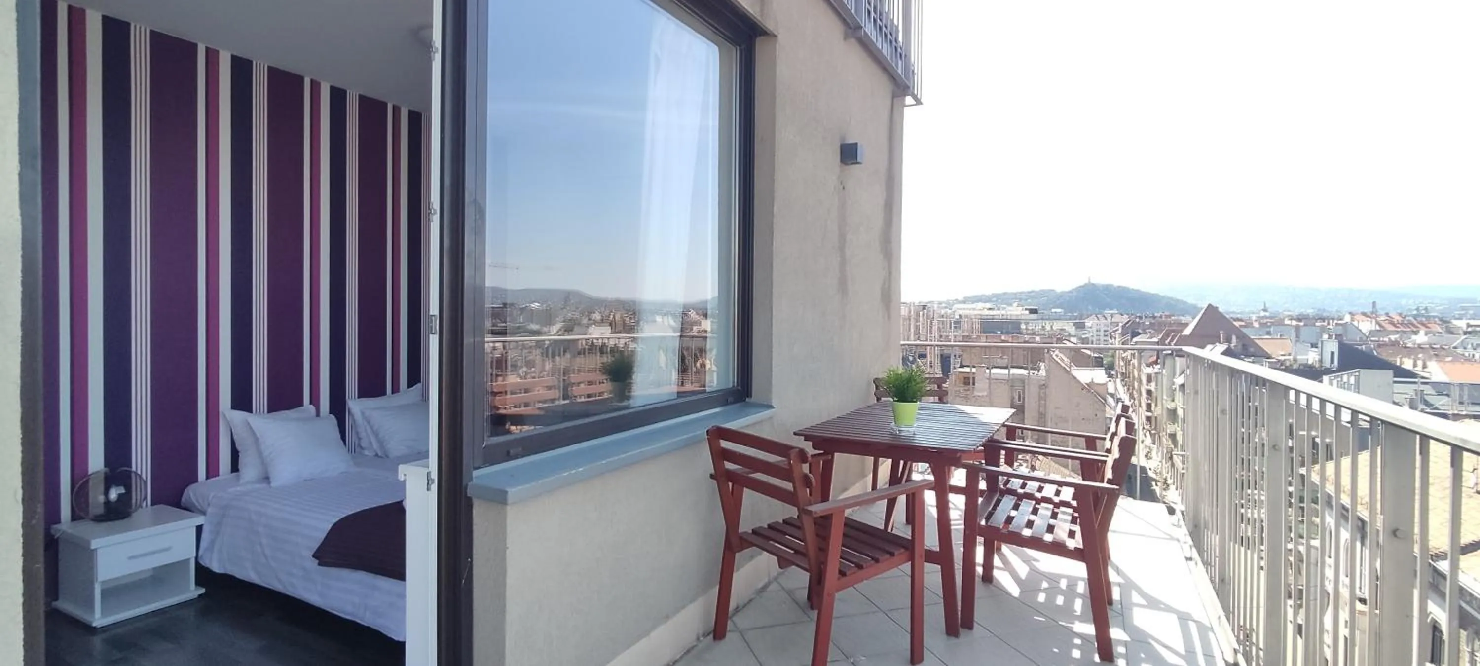 View (from property/room), Bed in Corvin Center Suites