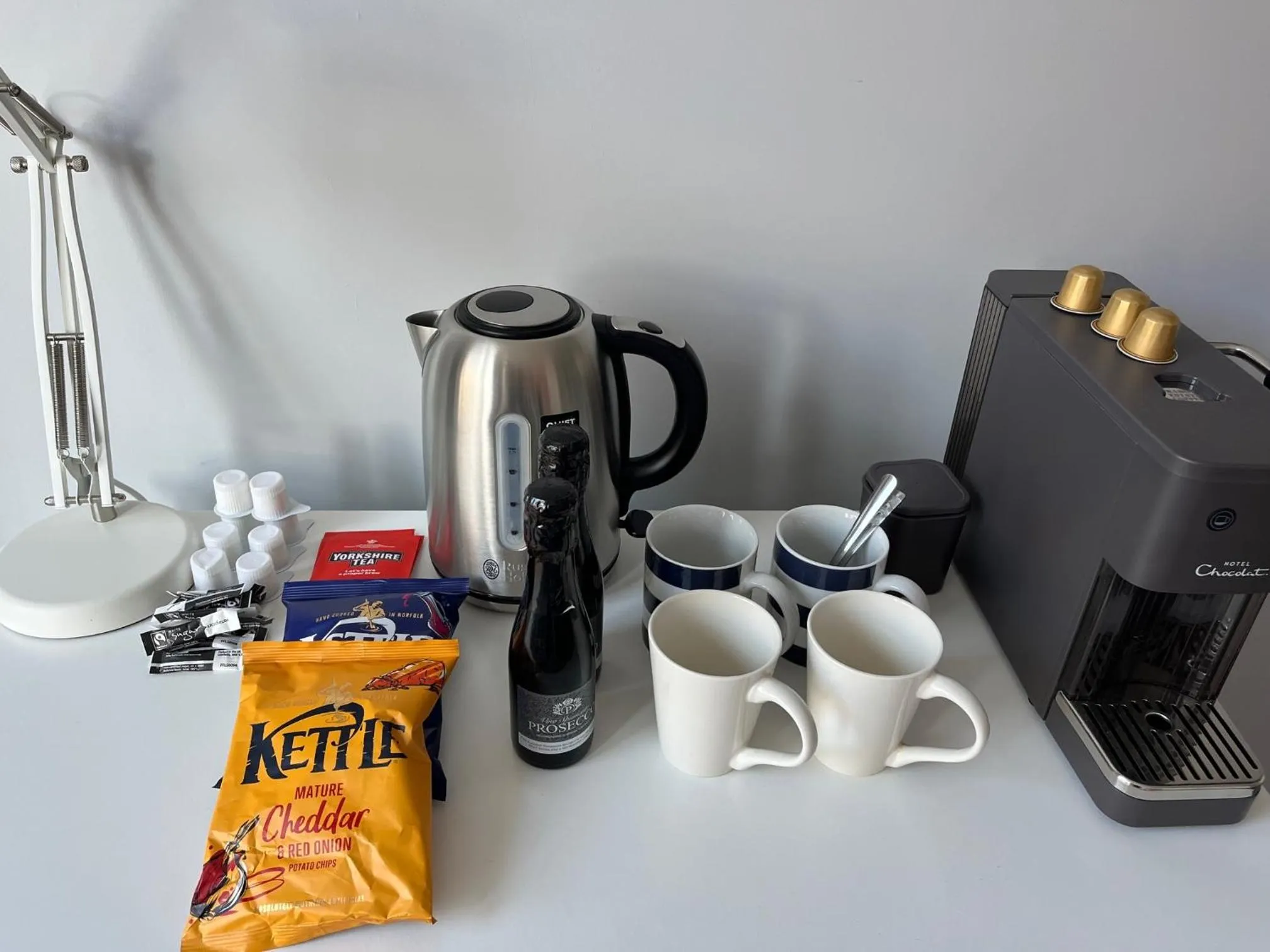 Breakfast in Beach Suites