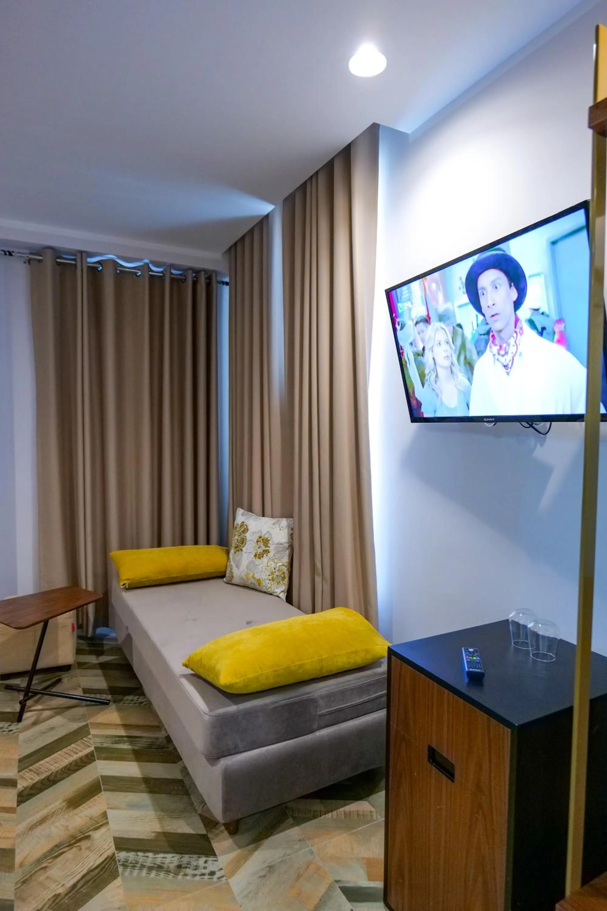 TV and multimedia in Hotel Semajo