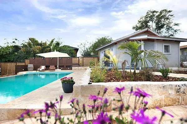 Property building in Adilion