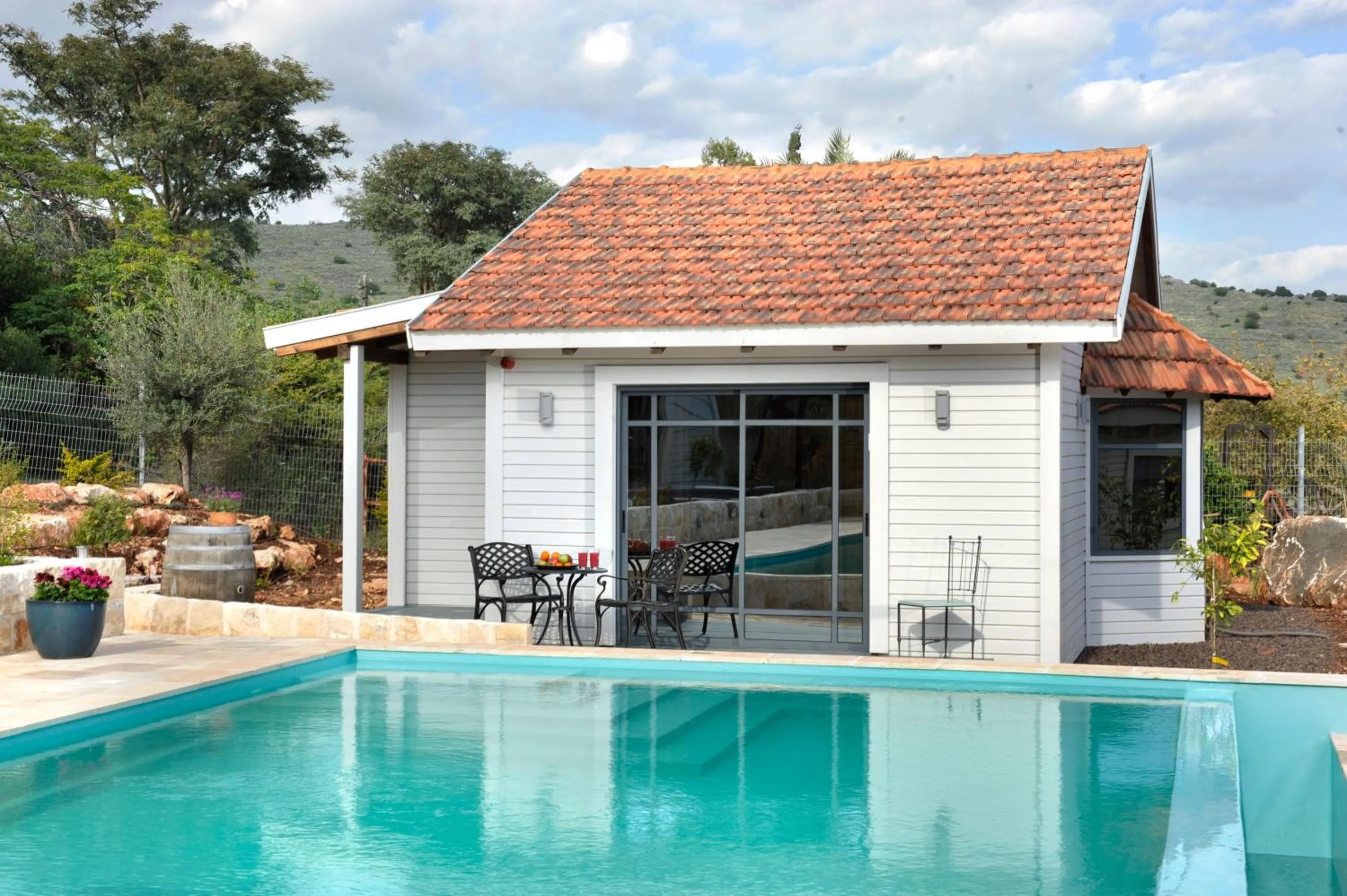 Swimming pool in Adilion