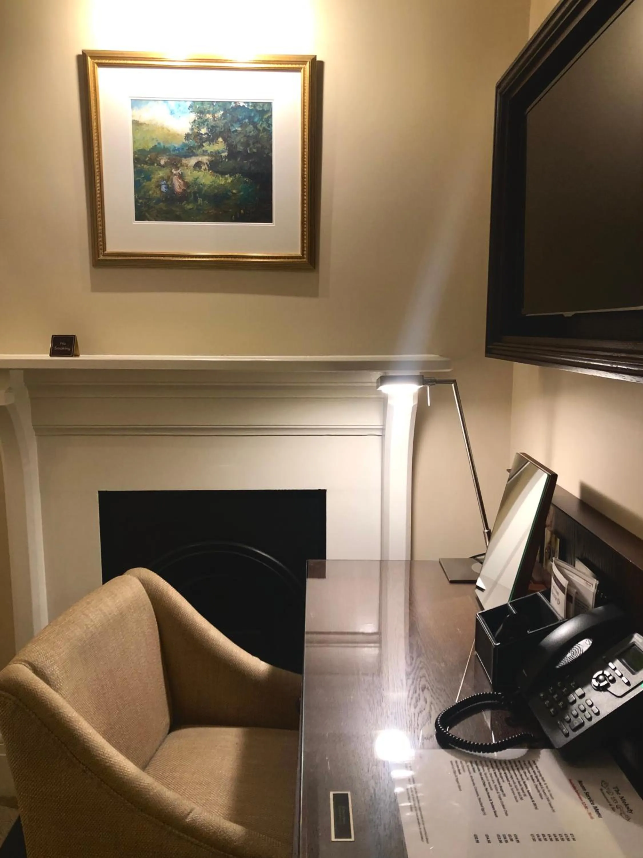 TV and multimedia in St Paul's Hotel