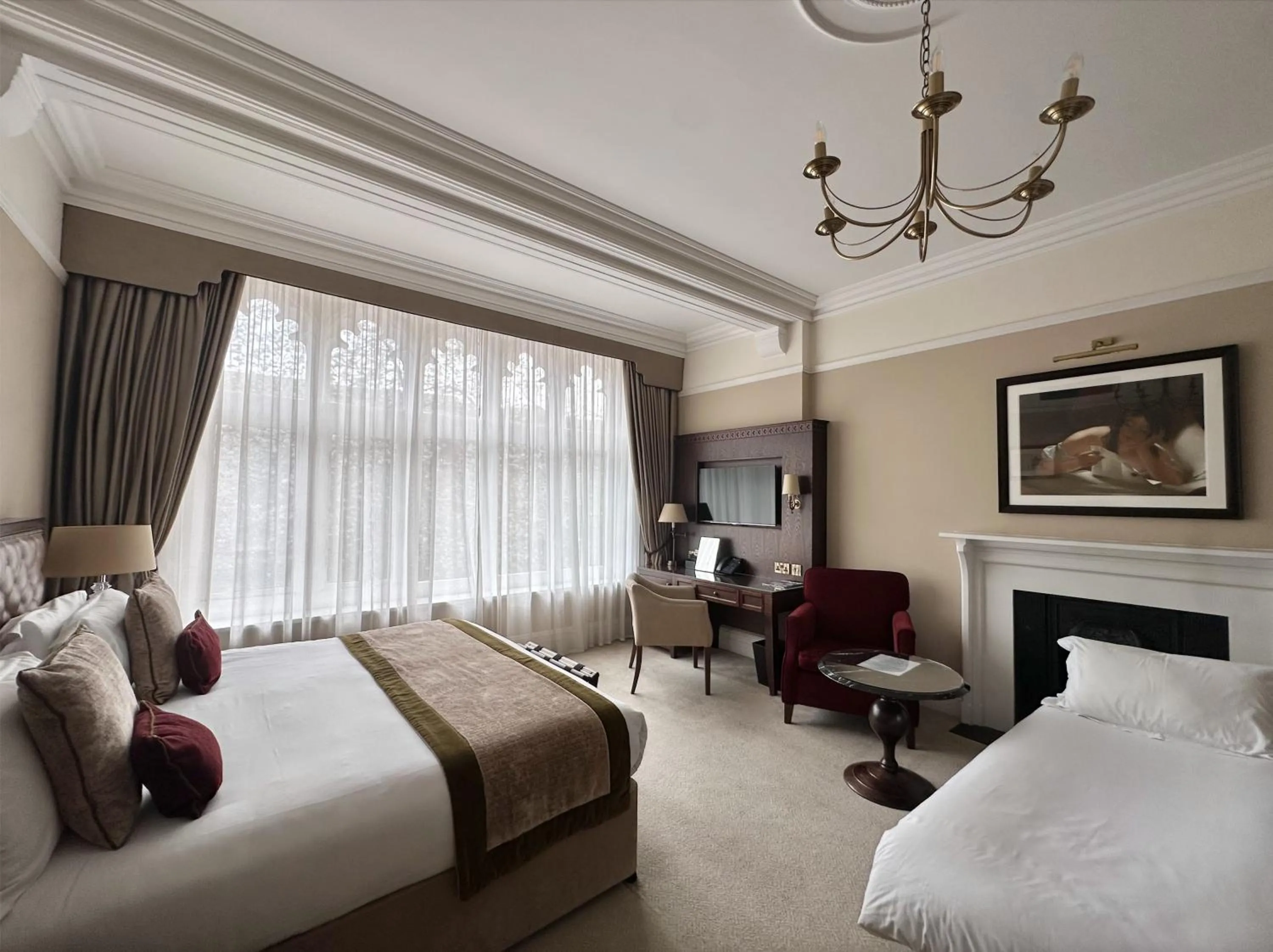 Bed in St Paul's Hotel