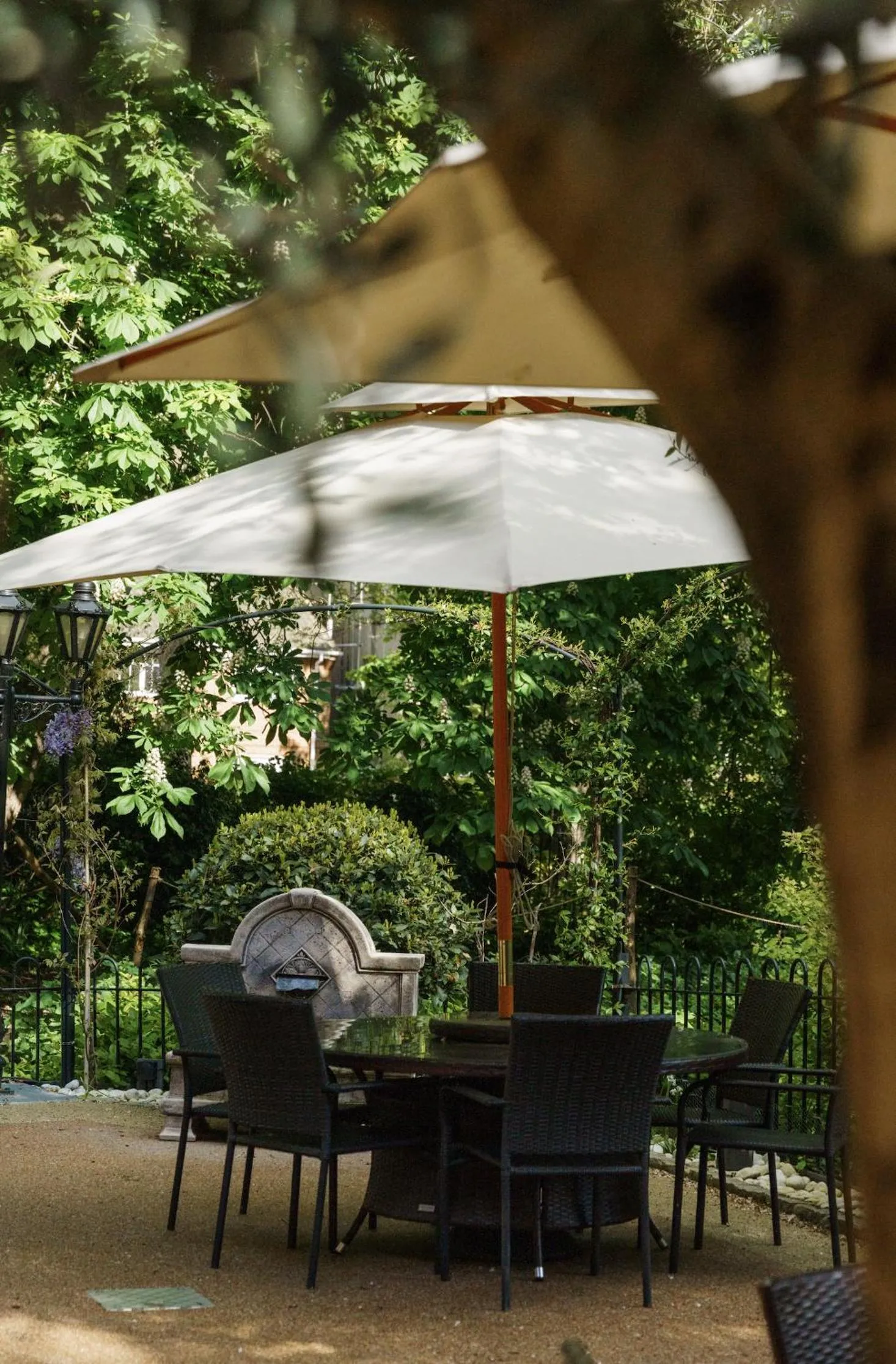 Patio in St Paul's Hotel