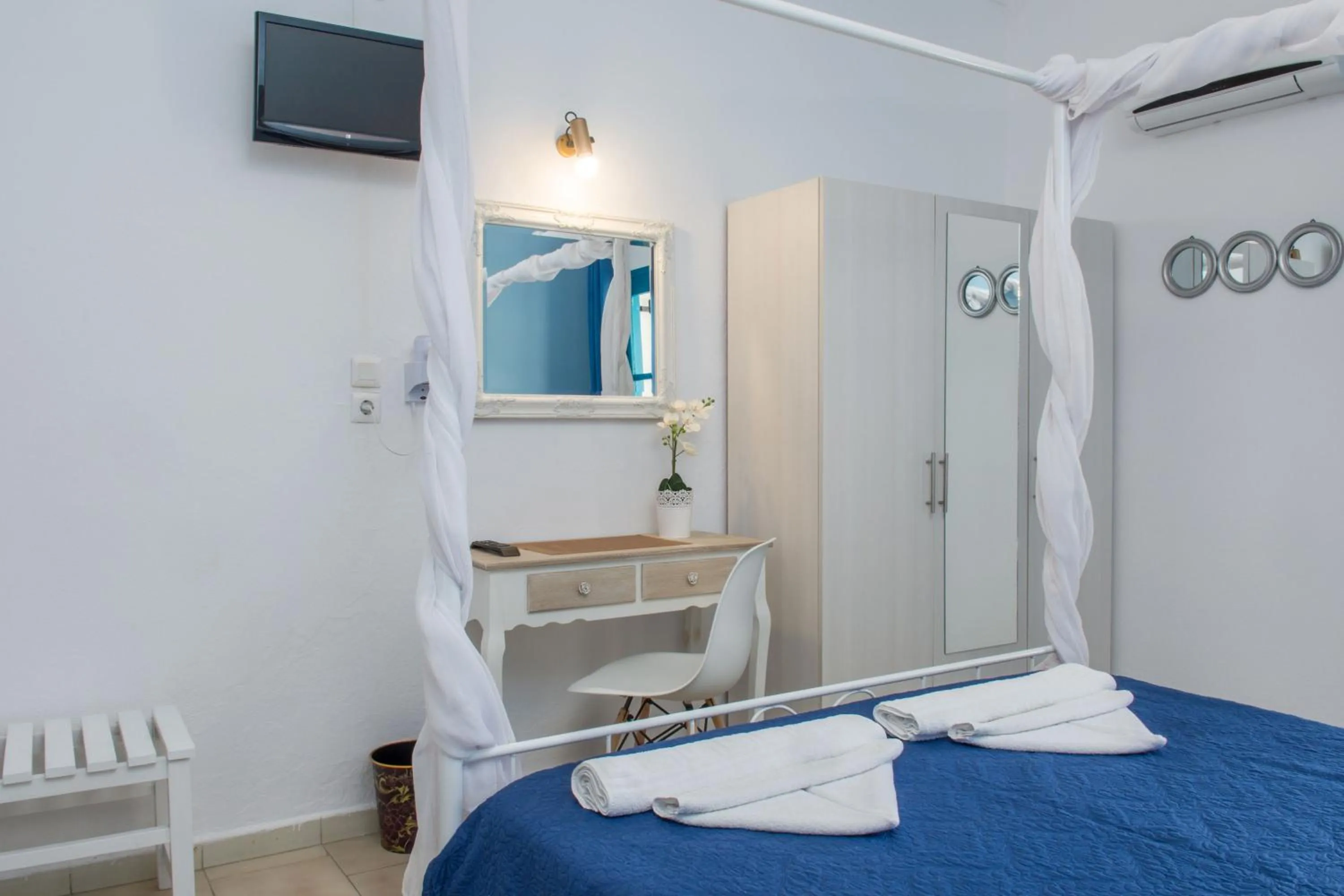 Bedroom, Bed in Aelia Studios