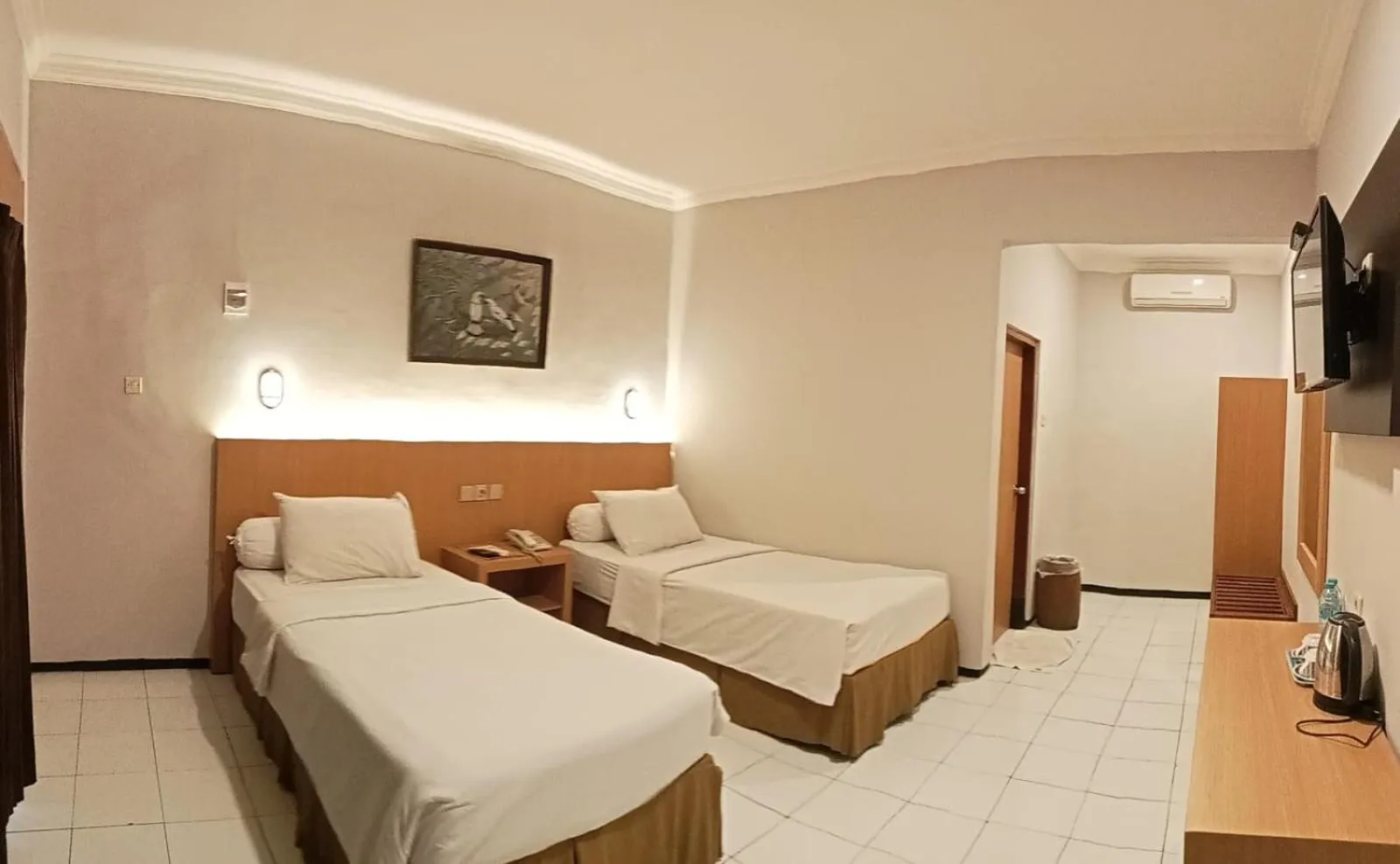 Bed in Votel Manyar Resort Banyuwangi