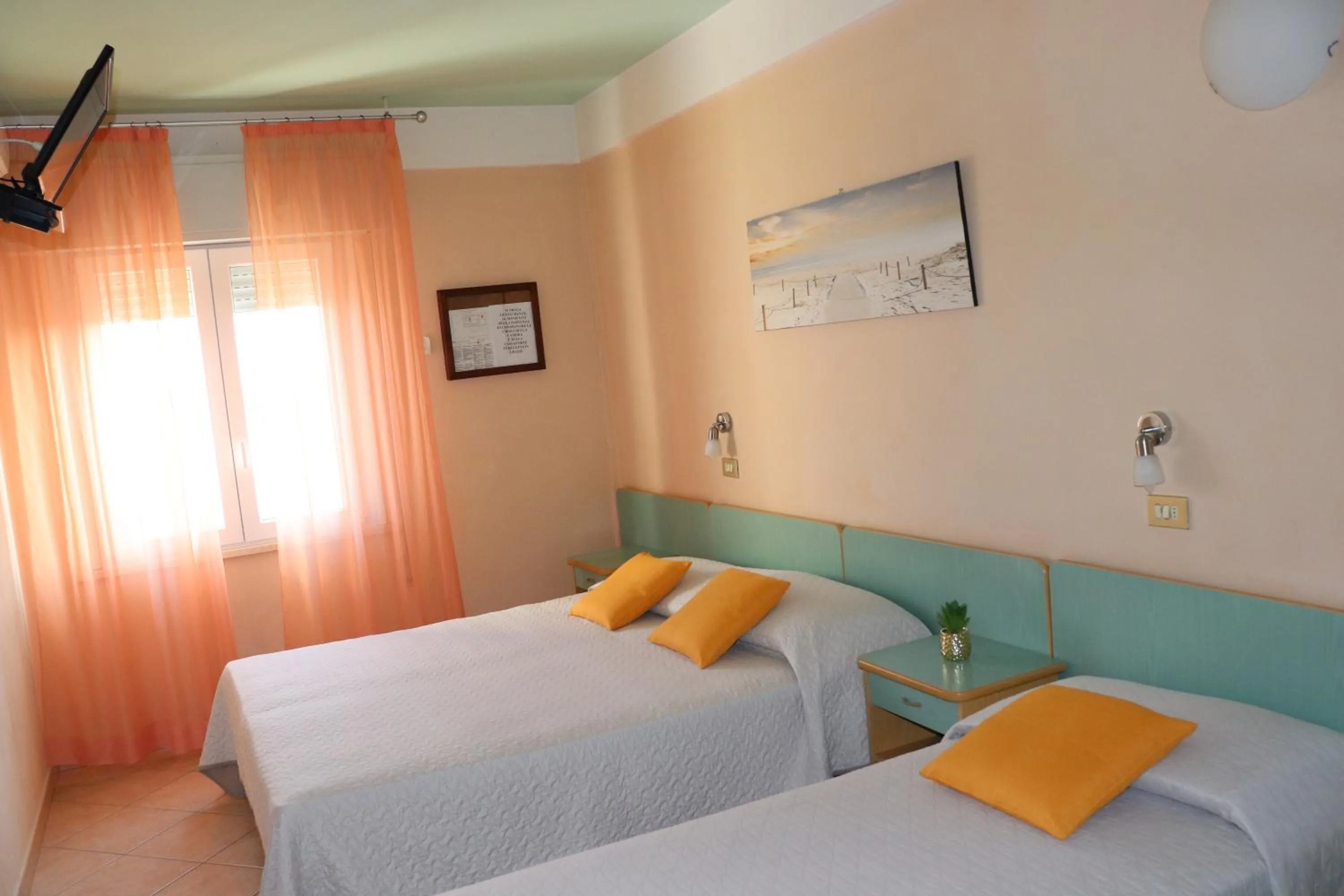 Photo of the whole room, Bed in Hotel Barca D'Oro