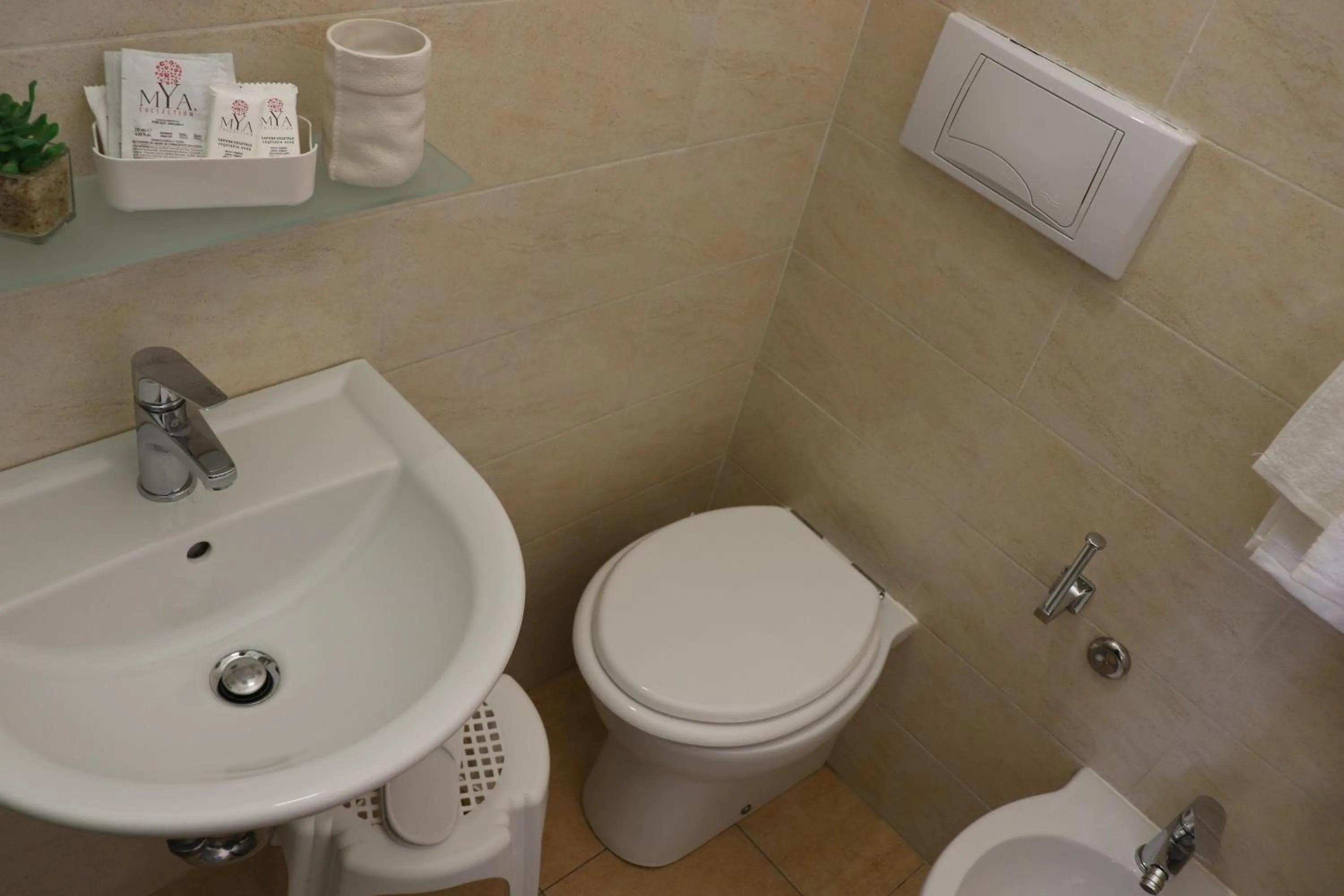 Bathroom in Hotel Barca D'Oro