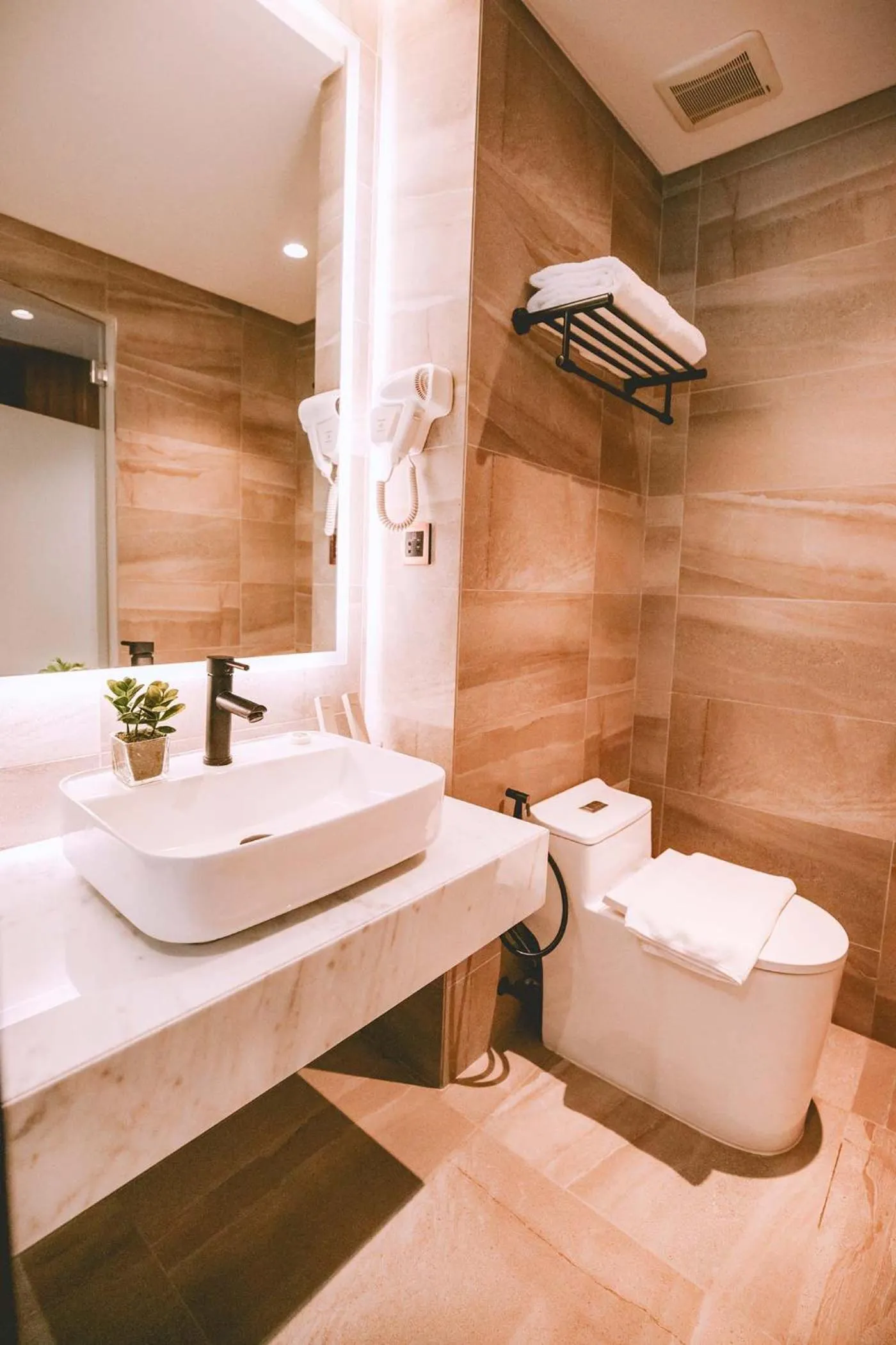 The Maximilian Hotel