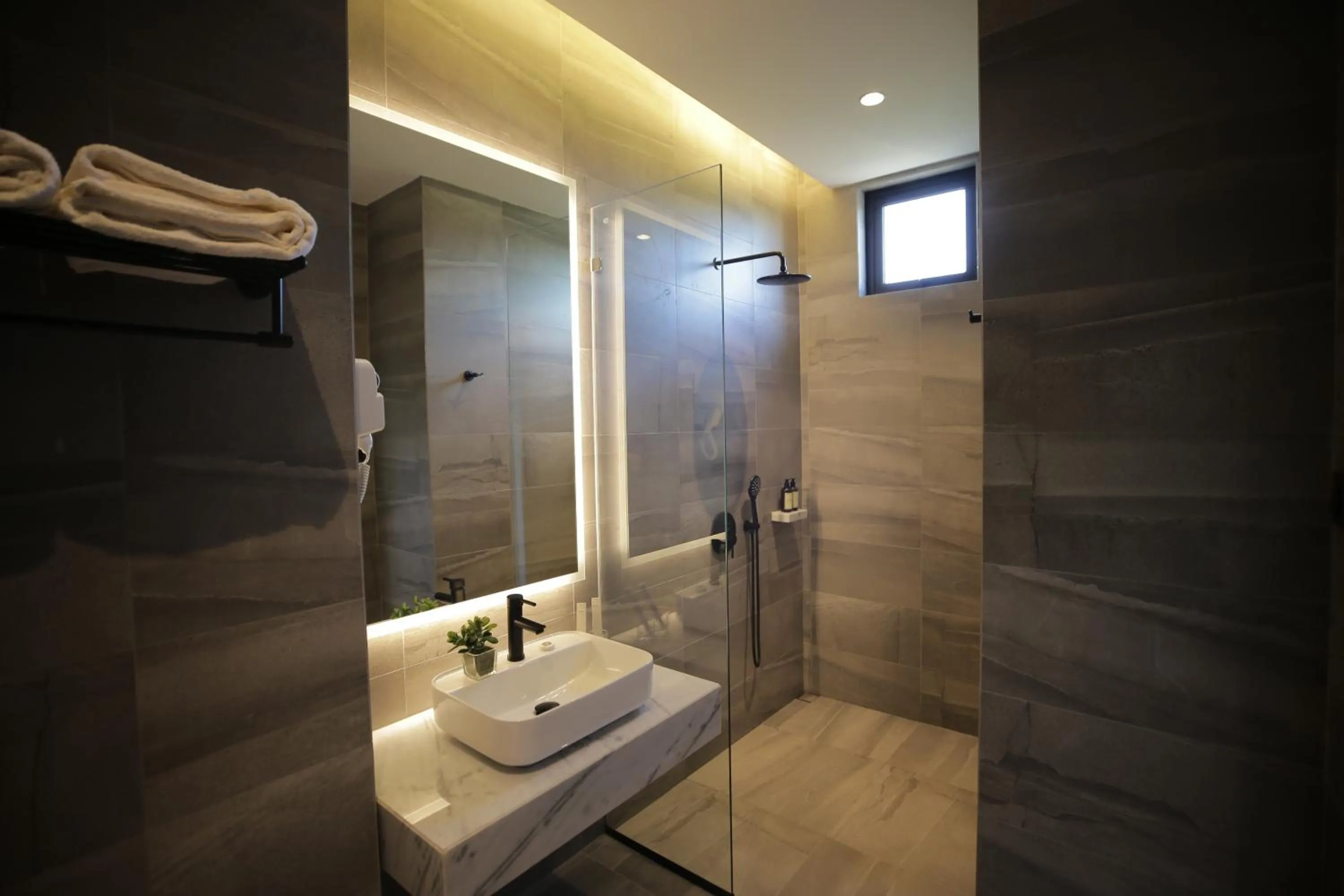 The Maximilian Hotel