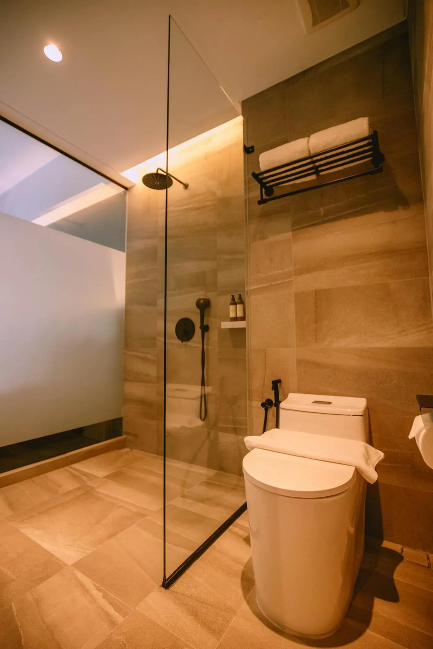 Shower in The Maximilian Hotel