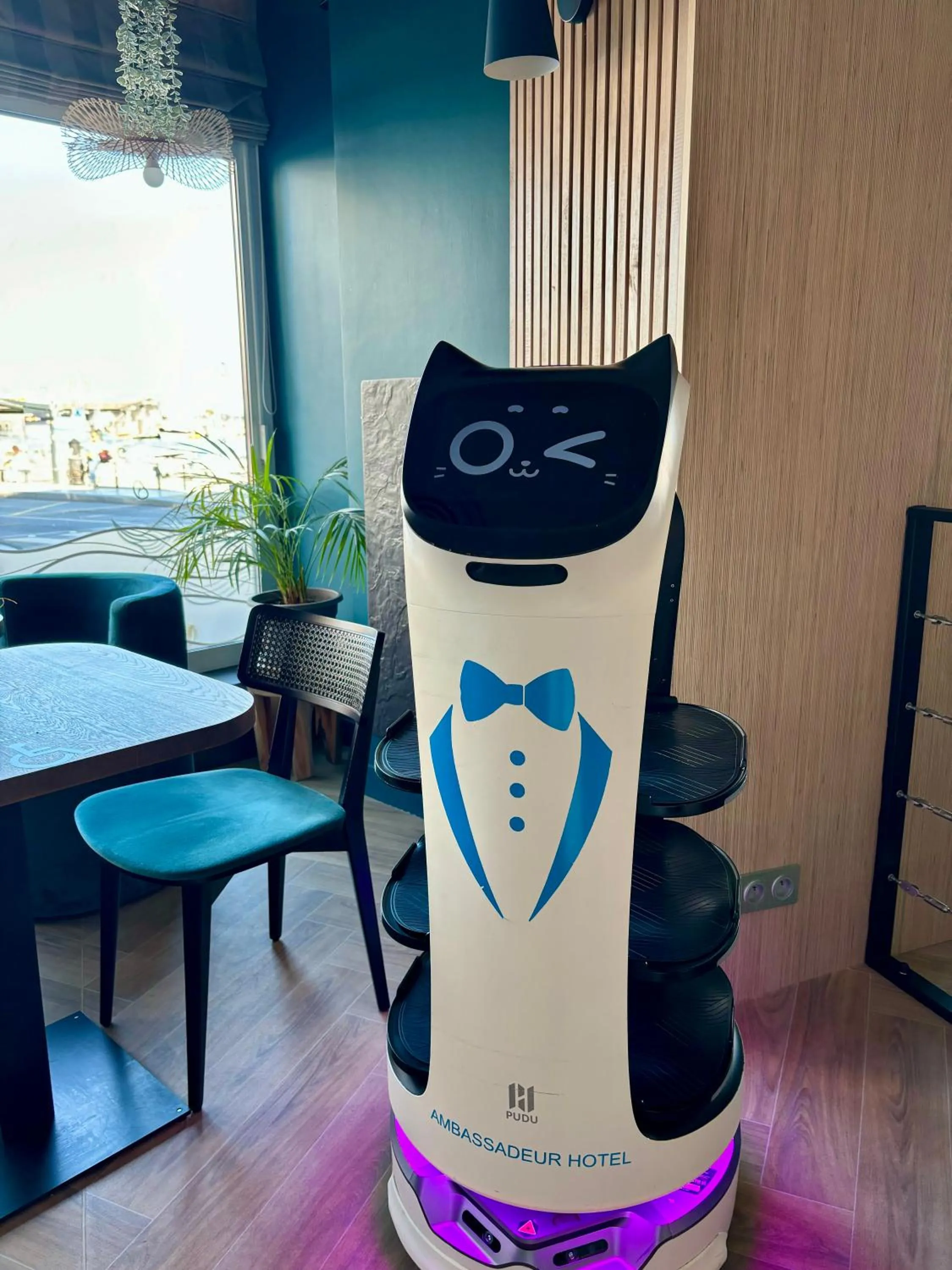 Property building in Ambassadeur Hotel - Cherbourg Port de Plaisance