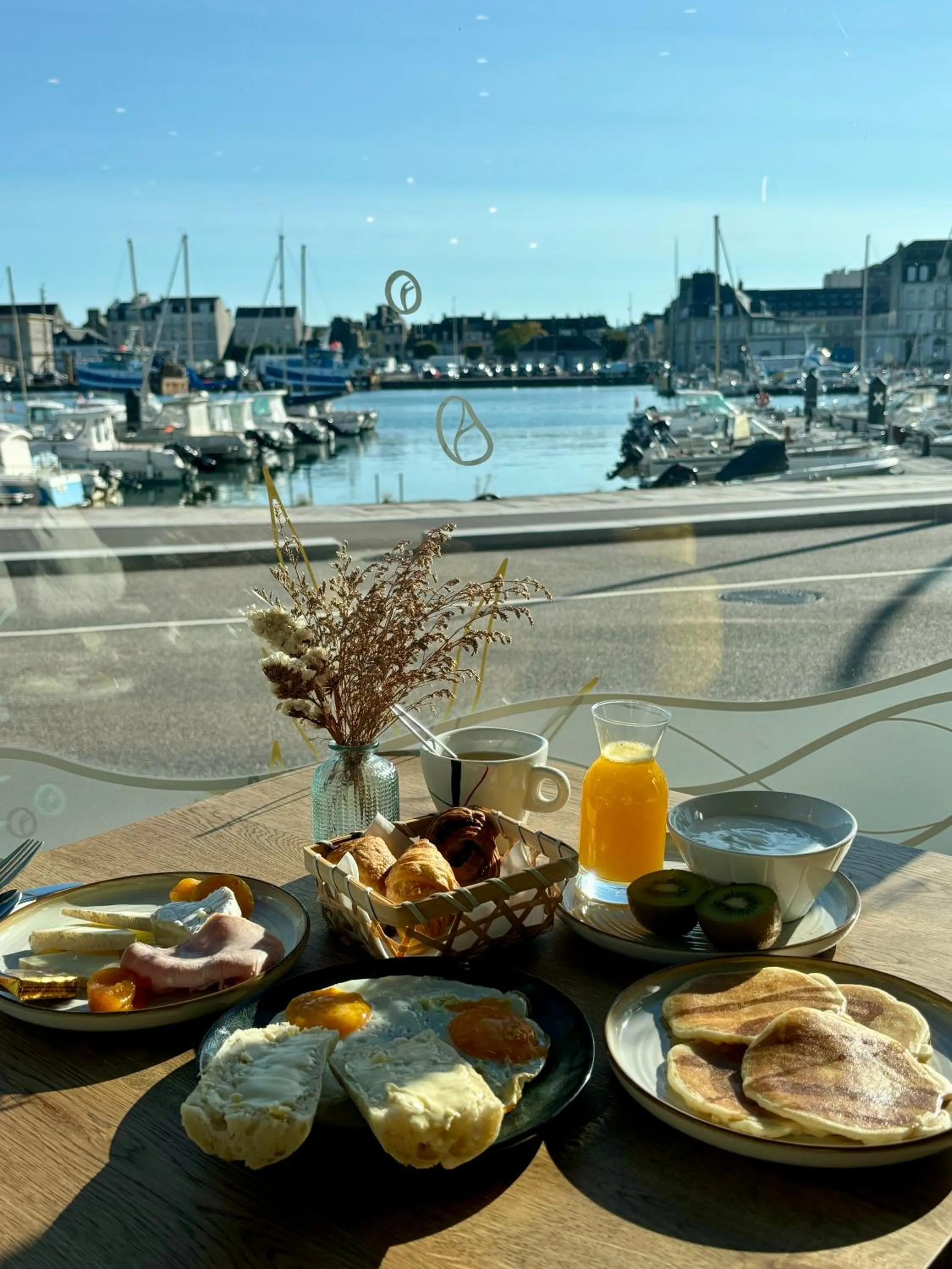 Breakfast in Ambassadeur Hotel - Cherbourg Port de Plaisance