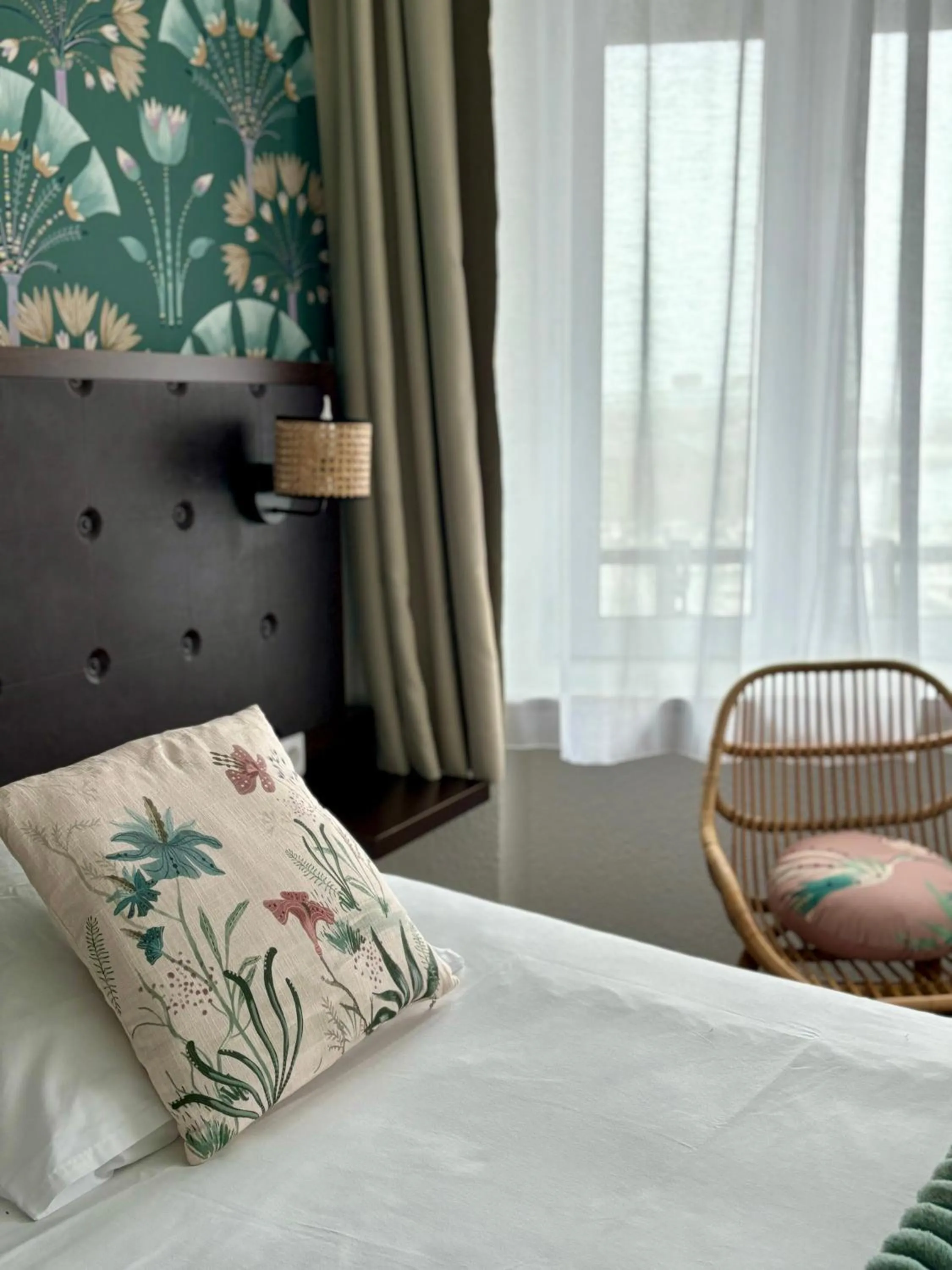 Decorative detail, Bed in Ambassadeur Hotel - Cherbourg Port de Plaisance