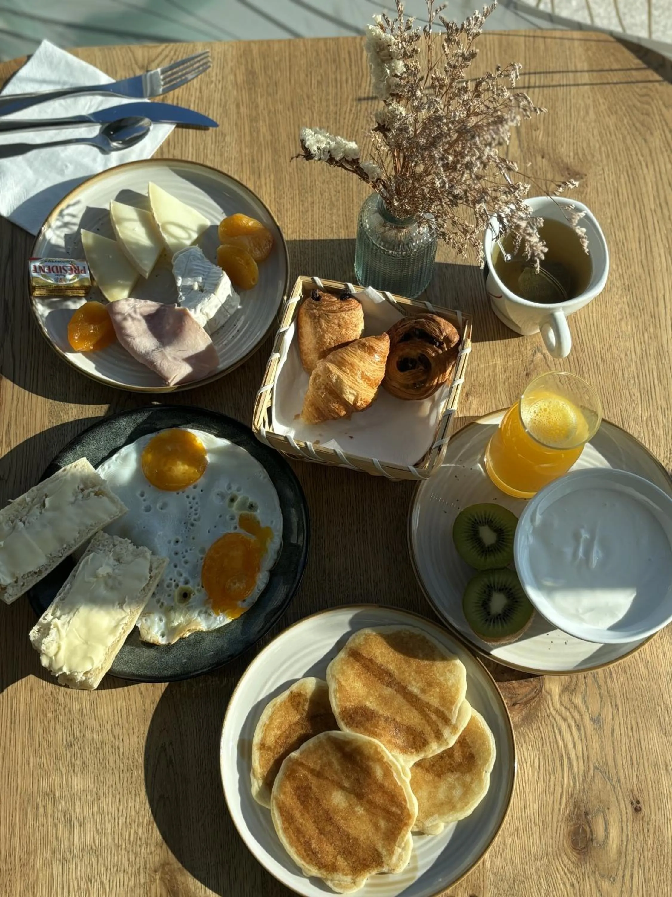 Breakfast in Ambassadeur Hotel - Cherbourg Port de Plaisance