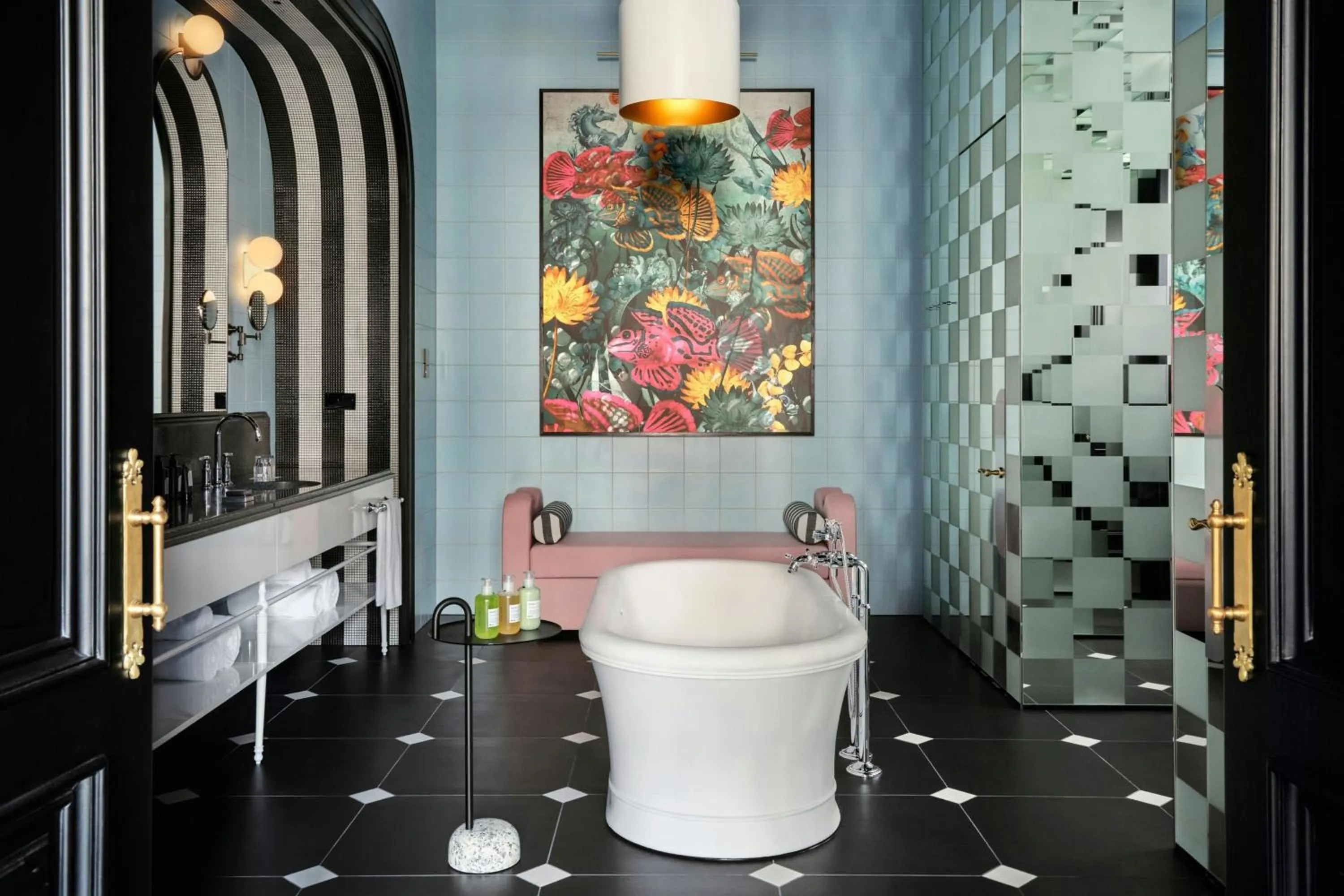 Photo of the whole room in W Budapest