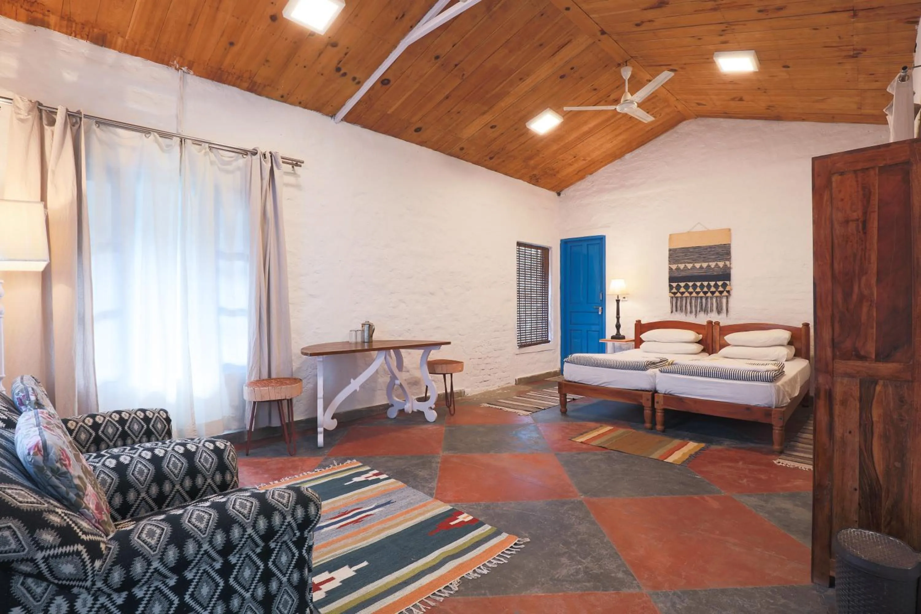 Photo of the whole room, Bed in MANJARI RESORT