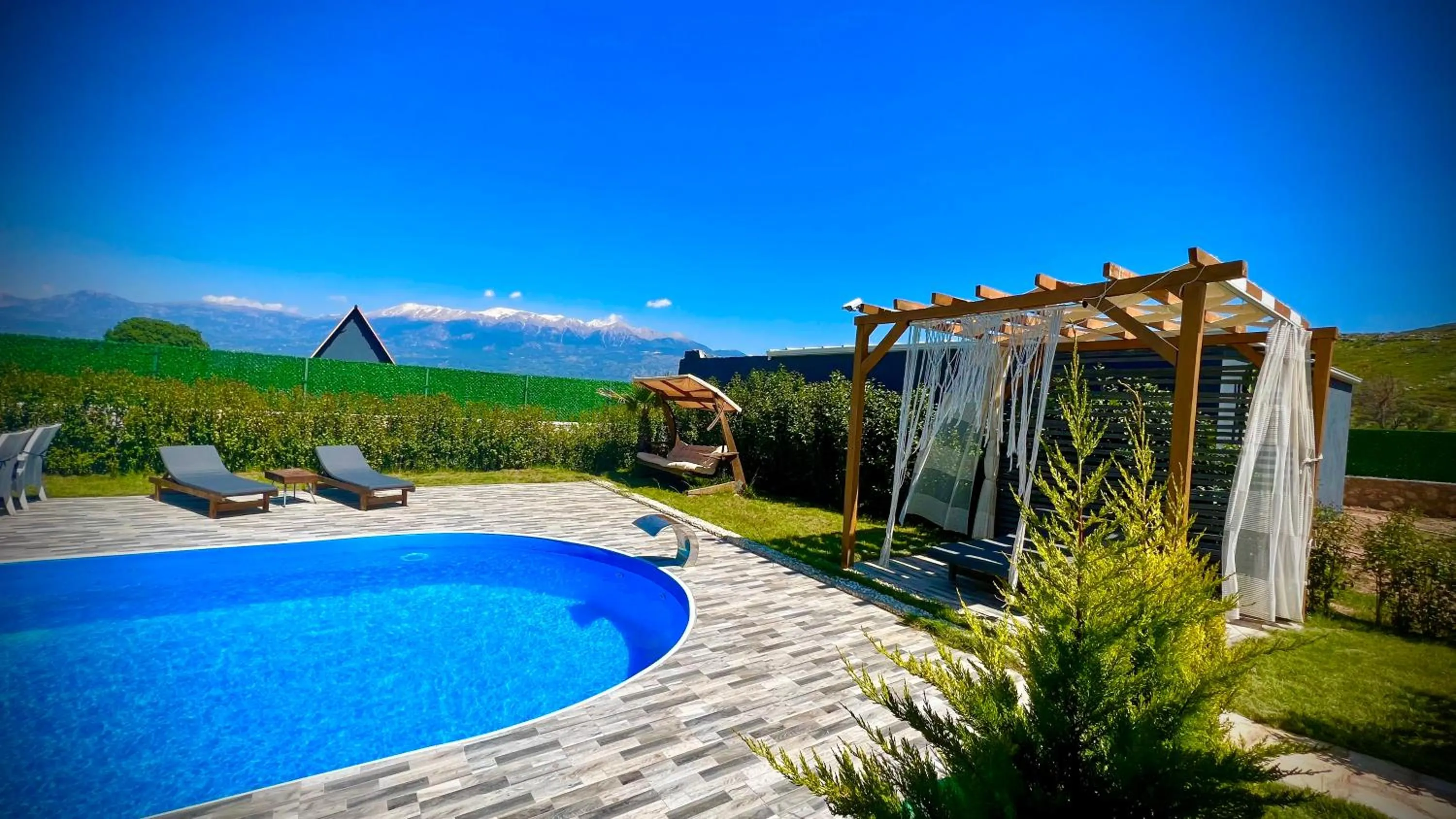 villa hidden paradise garden