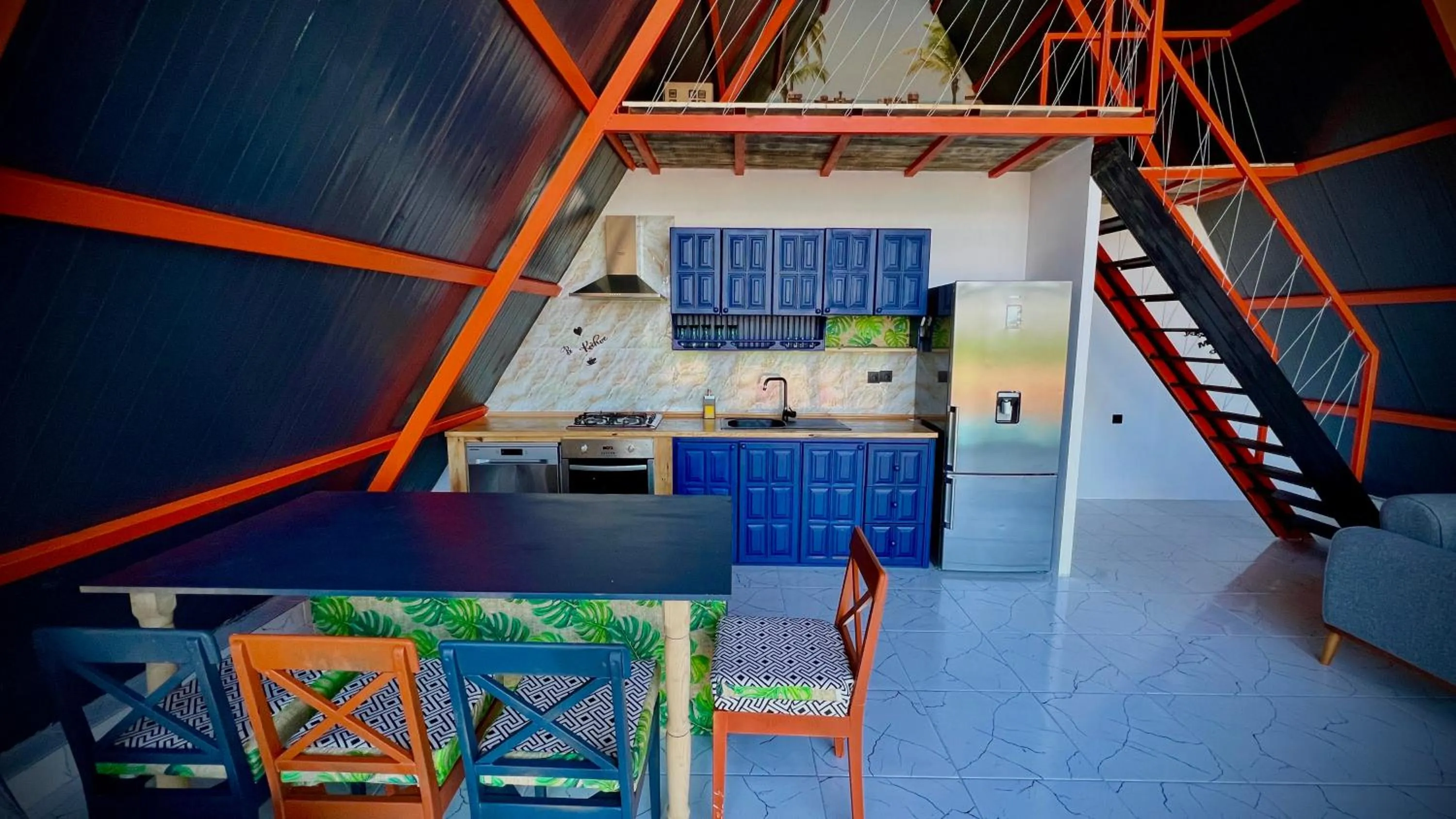 Kitchen or kitchenette in villa hidden paradise garden